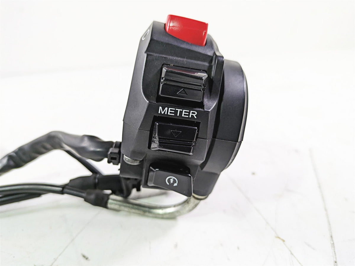2016 Suzuki GSXR1000 Right Hand Start Stop Control Switch - Read 37200-47H30 {{ shop.shopifyCountryName }} - Mototech271