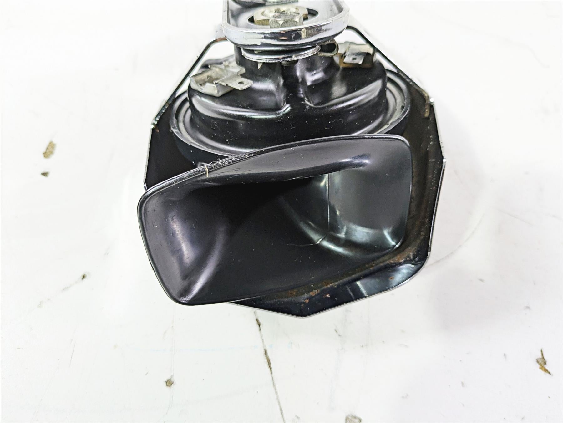 1992 Harley FLSTC Softail Heritage Horn & Chrome Cover 69012-86A 69060-90H {{ shop.shopifyCountryName }} - Mototech271