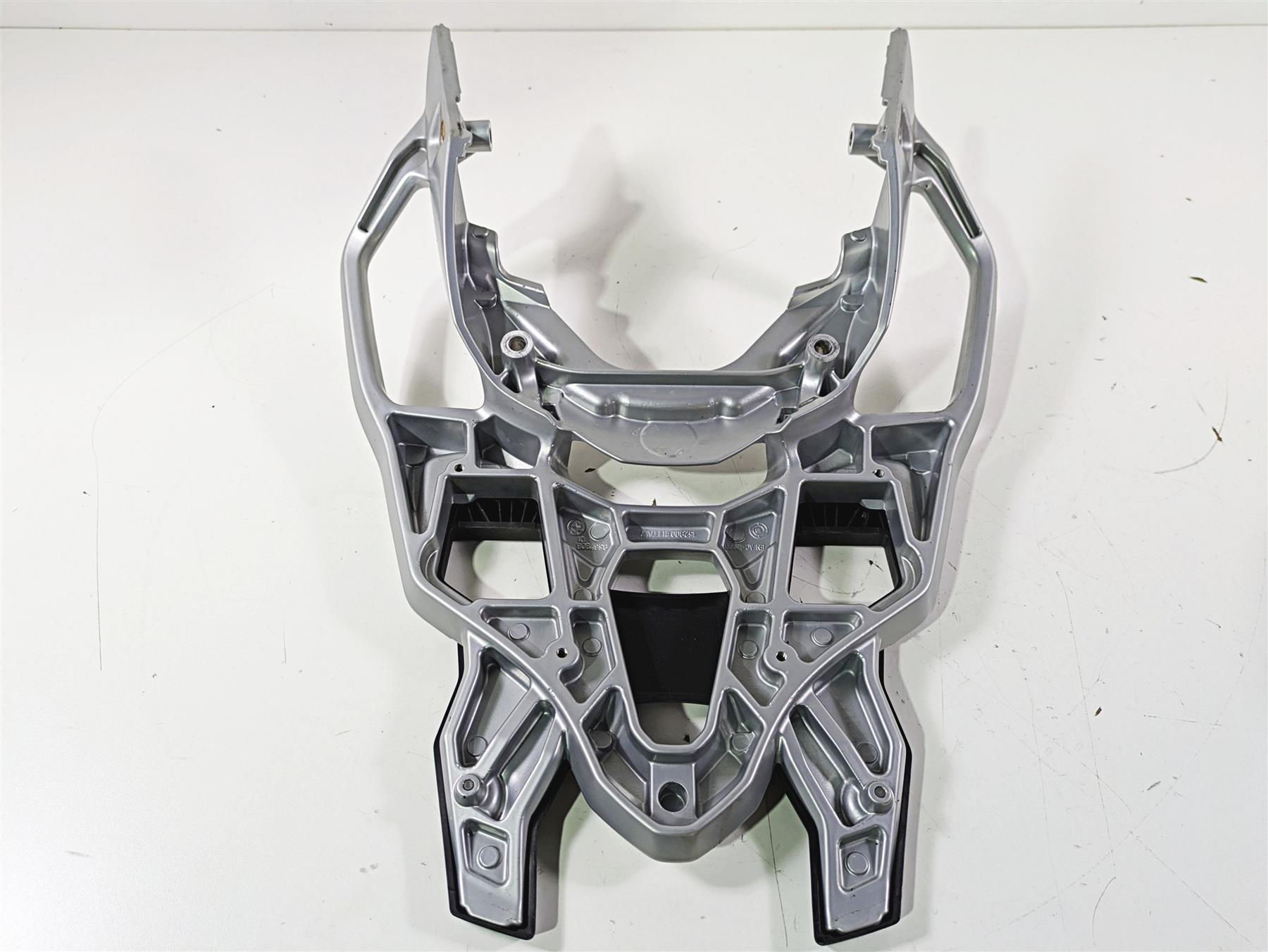2019 BMW S1000XR K49 Rear Grab Luggage Rack 46547717014 46548567908 {{ shop.shopifyCountryName }} - Mototech271