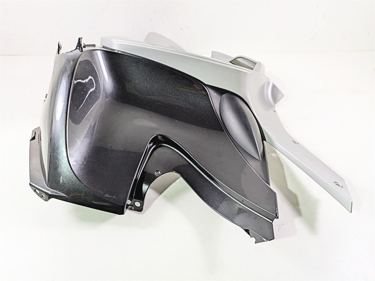 2010 BMW R1200RT K26 Right Main Side Fairing Cover - Read 46637681054 {{ shop.shopifyCountryName }} - Mototech271