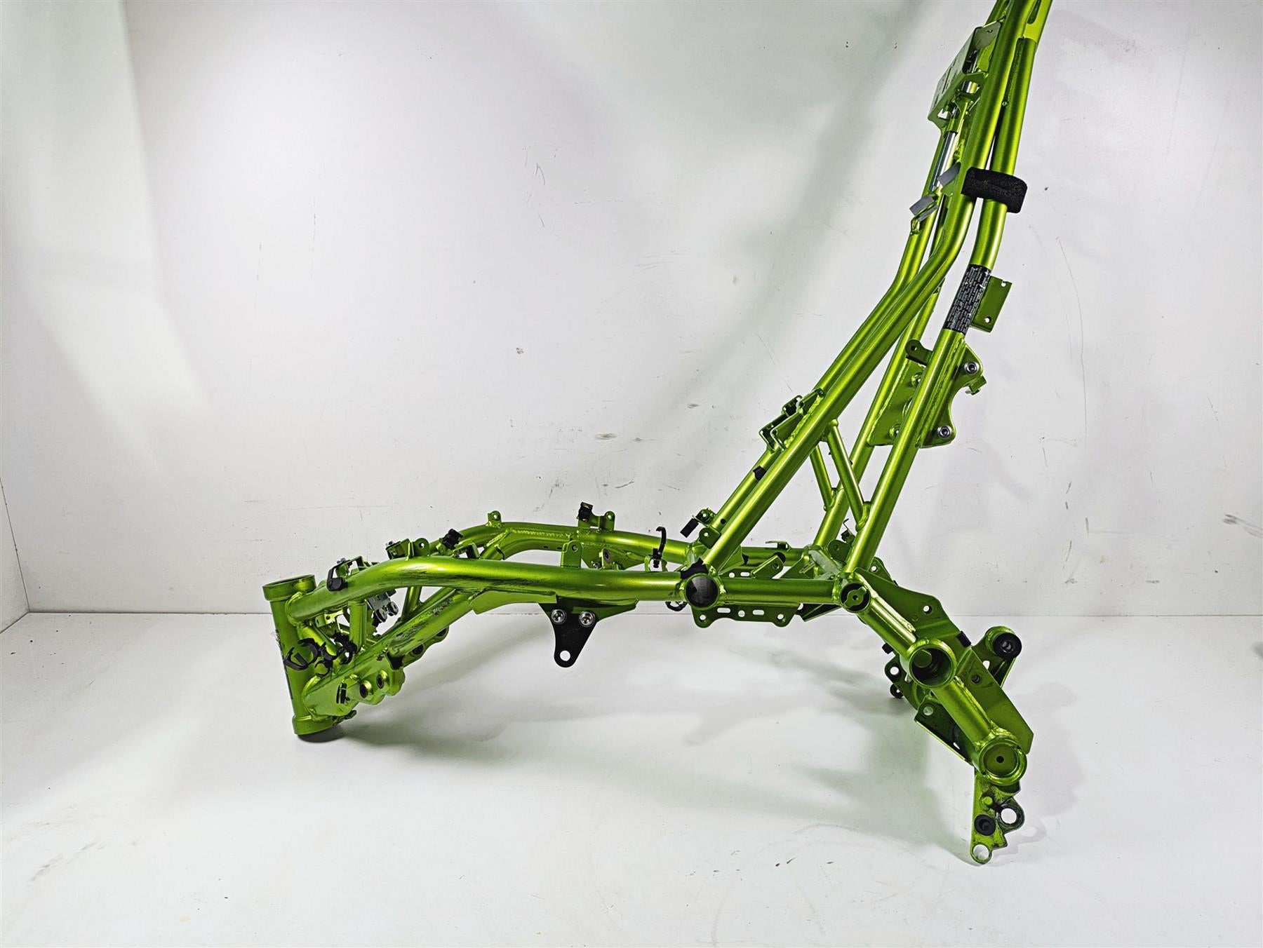 2021 Kawasaki Z900 ZR900 Straight Main Frame Chassis With Clean Virginia Title 32160-1842 {{ shop.shopifyCountryName }} - Mototech271