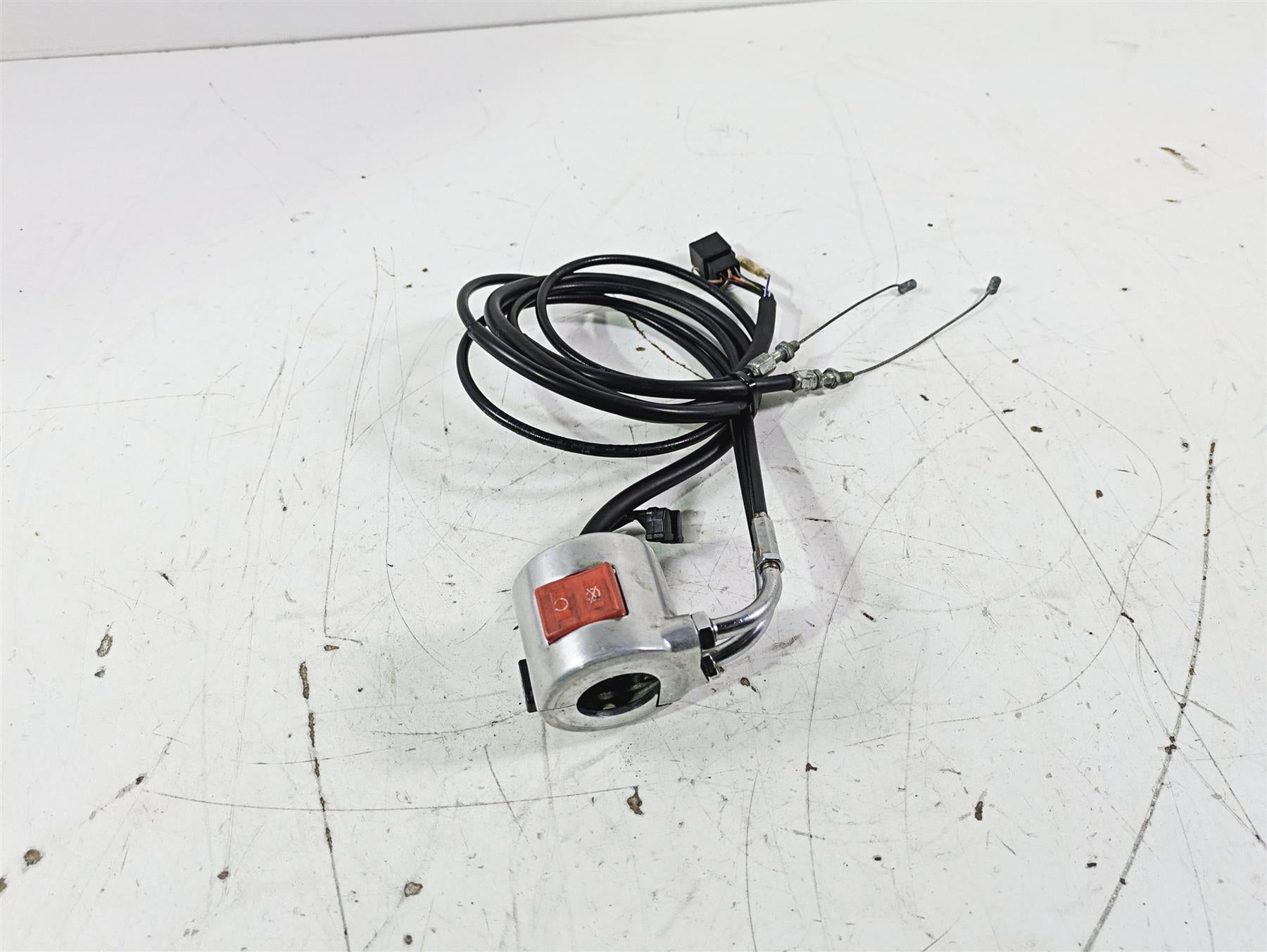 2002 Honda GL1500 CD Valkyrie Deluxe Right Hand Control Switch 35013-MZ0-020 {{ shop.shopifyCountryName }} - Mototech271