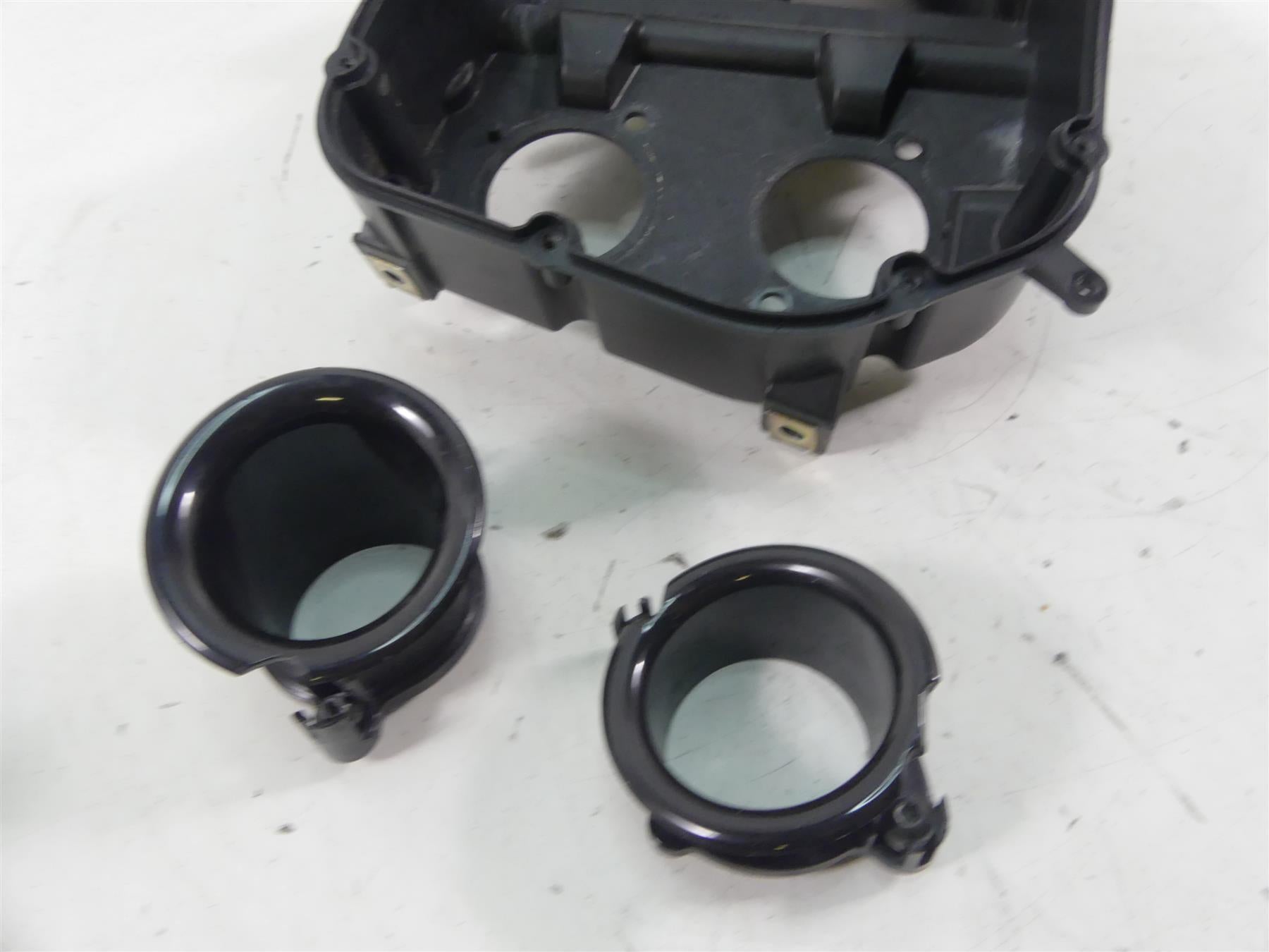 2021 Aprilia RS 660 Air Filter Cleaner Breather Box Airbox 2B006527 2B006529 {{ shop.shopifyCountryName }} - Mototech271