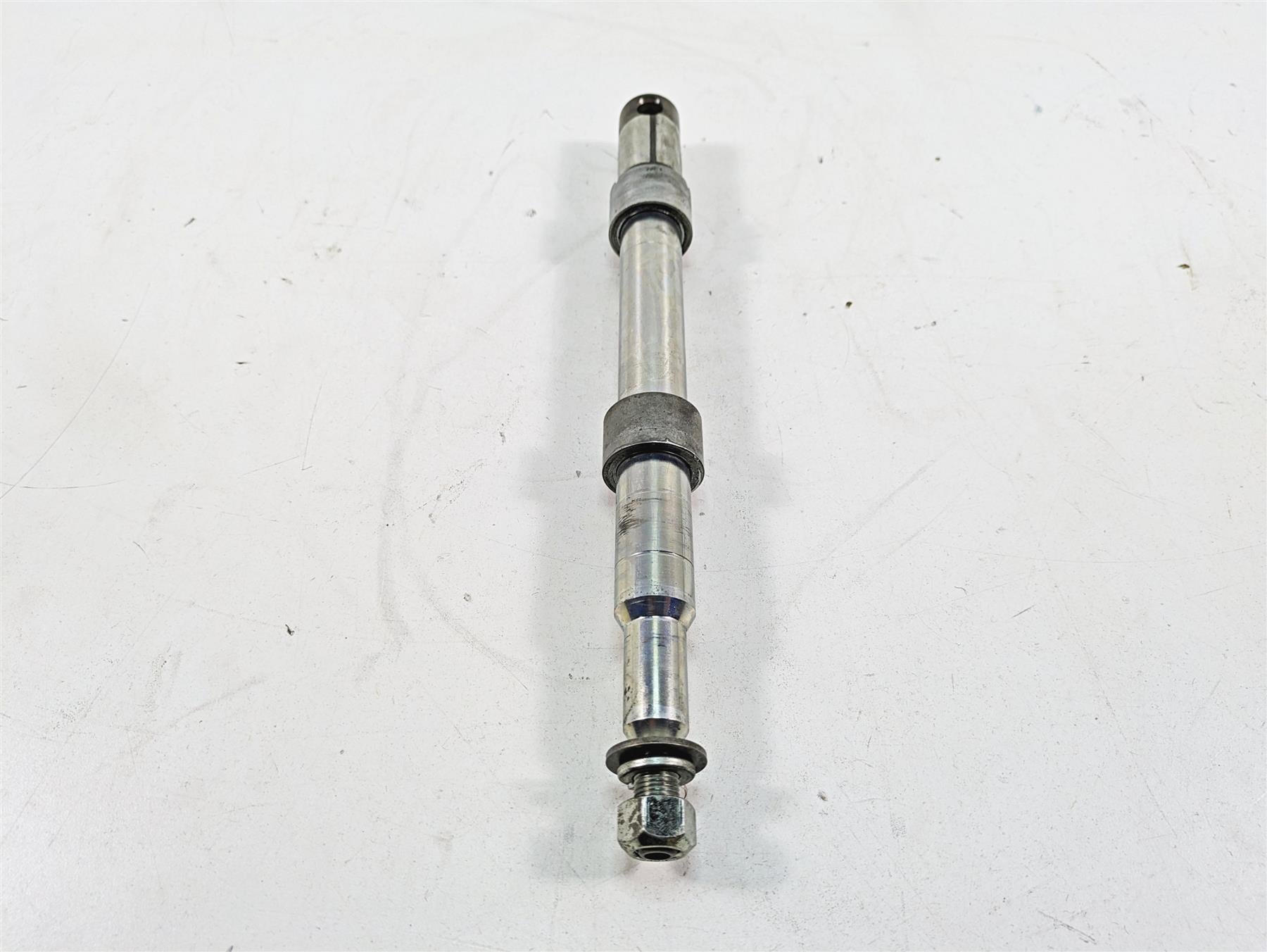 2006 Harley Touring FLHTCUI Electra Glide Front Wheel Spindle Axle 43364-00 {{ shop.shopifyCountryName }} - Mototech271