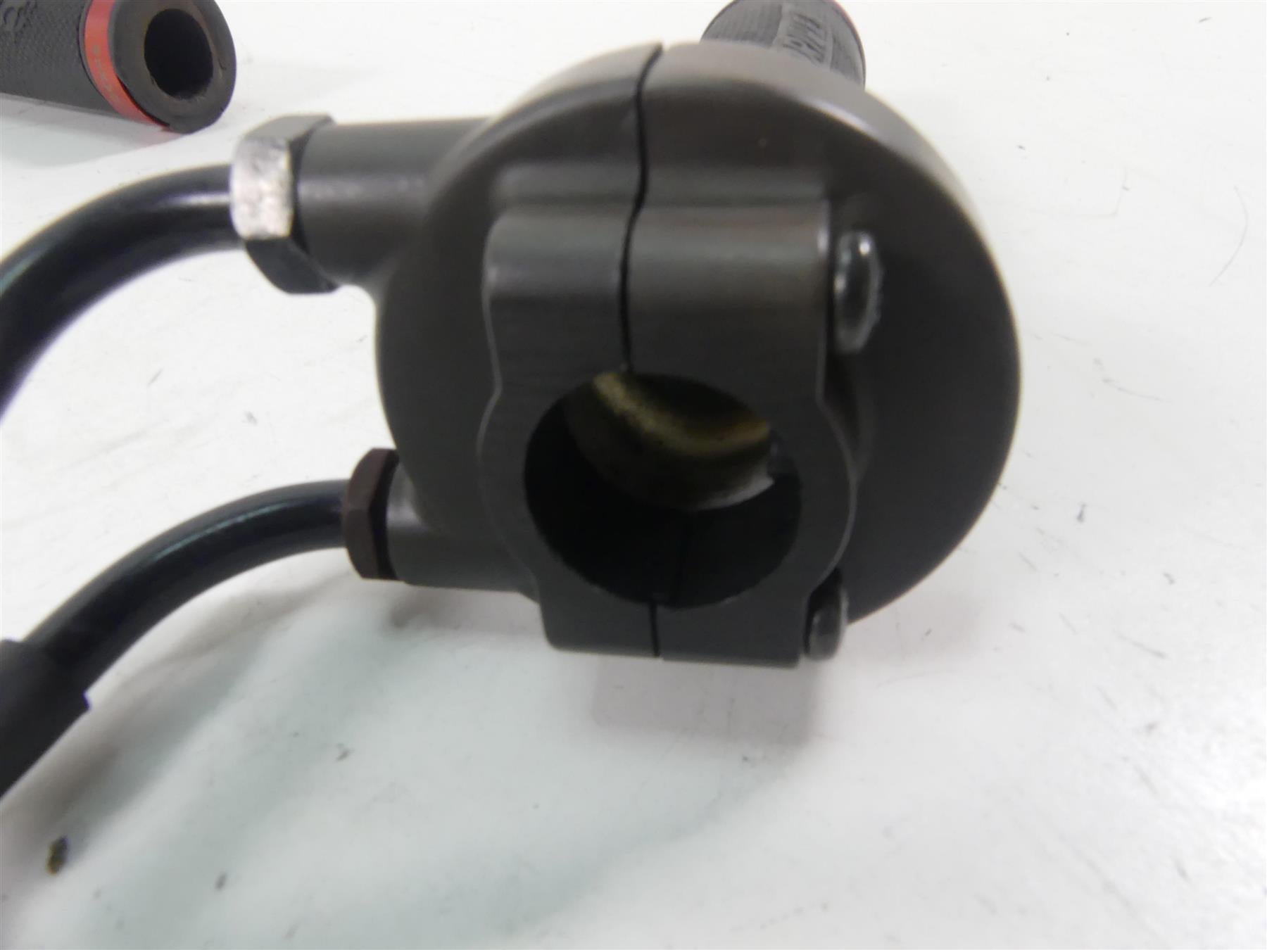 2015 Honda CBR1000 RR SC59 Right Hand Throttle Grip 53140-MCF-305 53140-MCF-000 {{ shop.shopifyCountryName }} - Mototech271