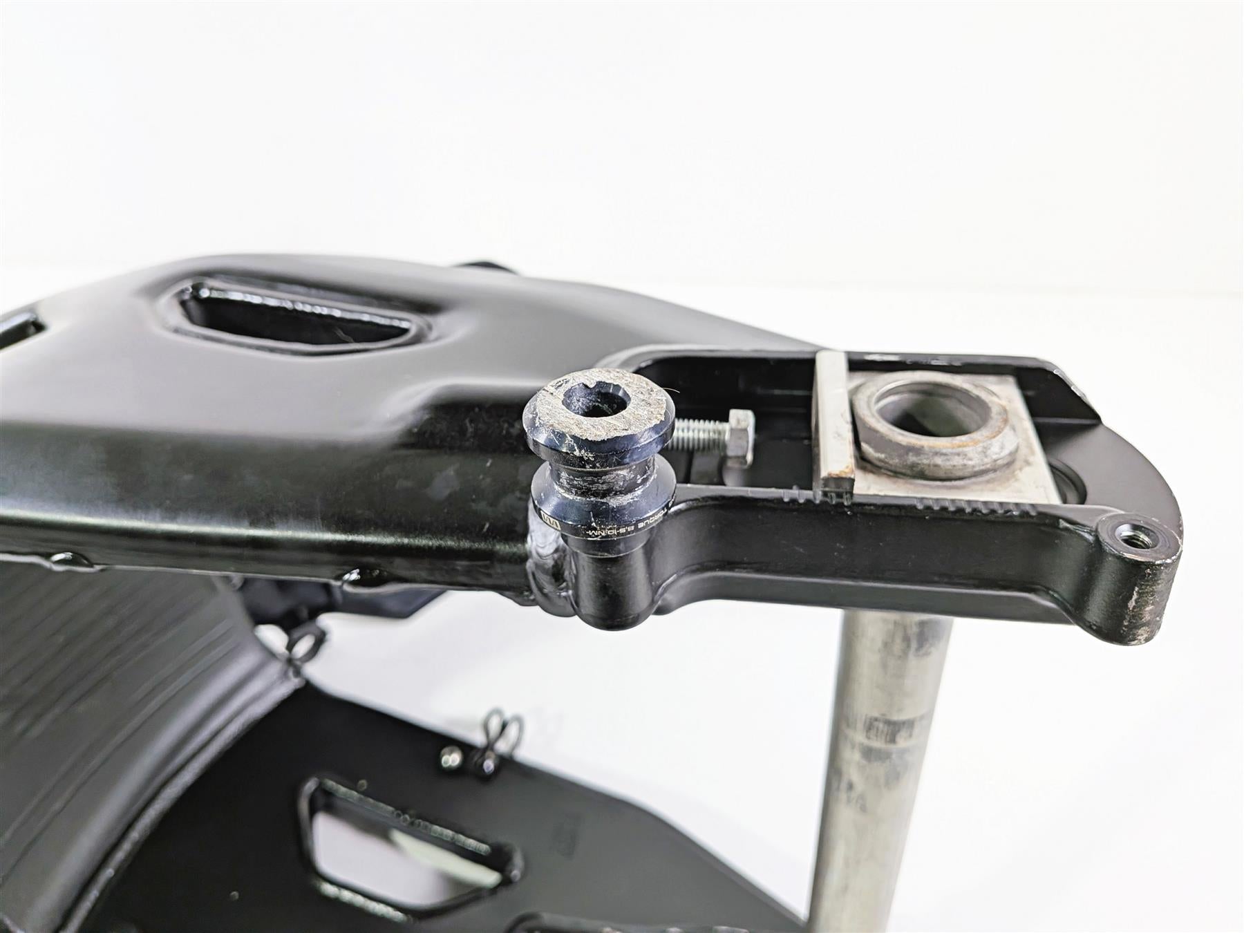 2024 Yamaha YZF R1 RN65 Rear Swing Arm Swingarm Suspension B3L-22110-00-00 {{ shop.shopifyCountryName }} - Mototech271