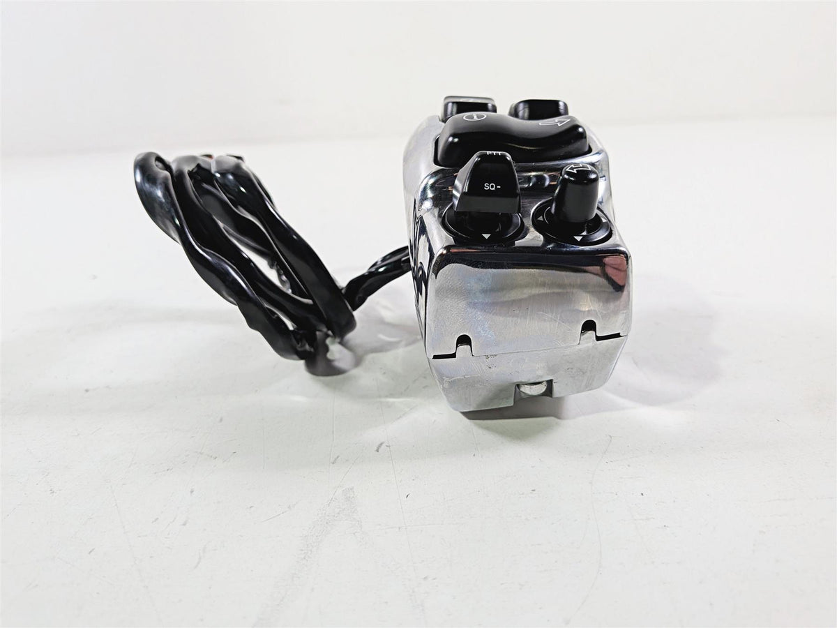 2015 Harley Touring FLTRUSE CVO Road Glide Right Hand Control Switch 71500083C-Mototech271