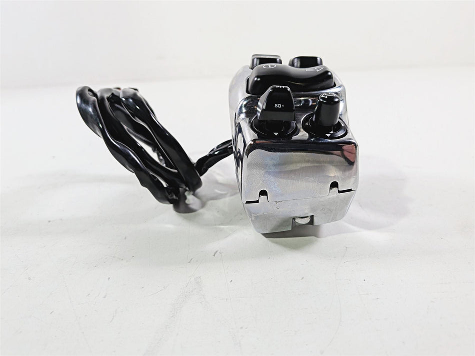 2015 Harley Touring FLTRUSE CVO Road Glide Right Hand Control Switch 71500083C-Mototech271