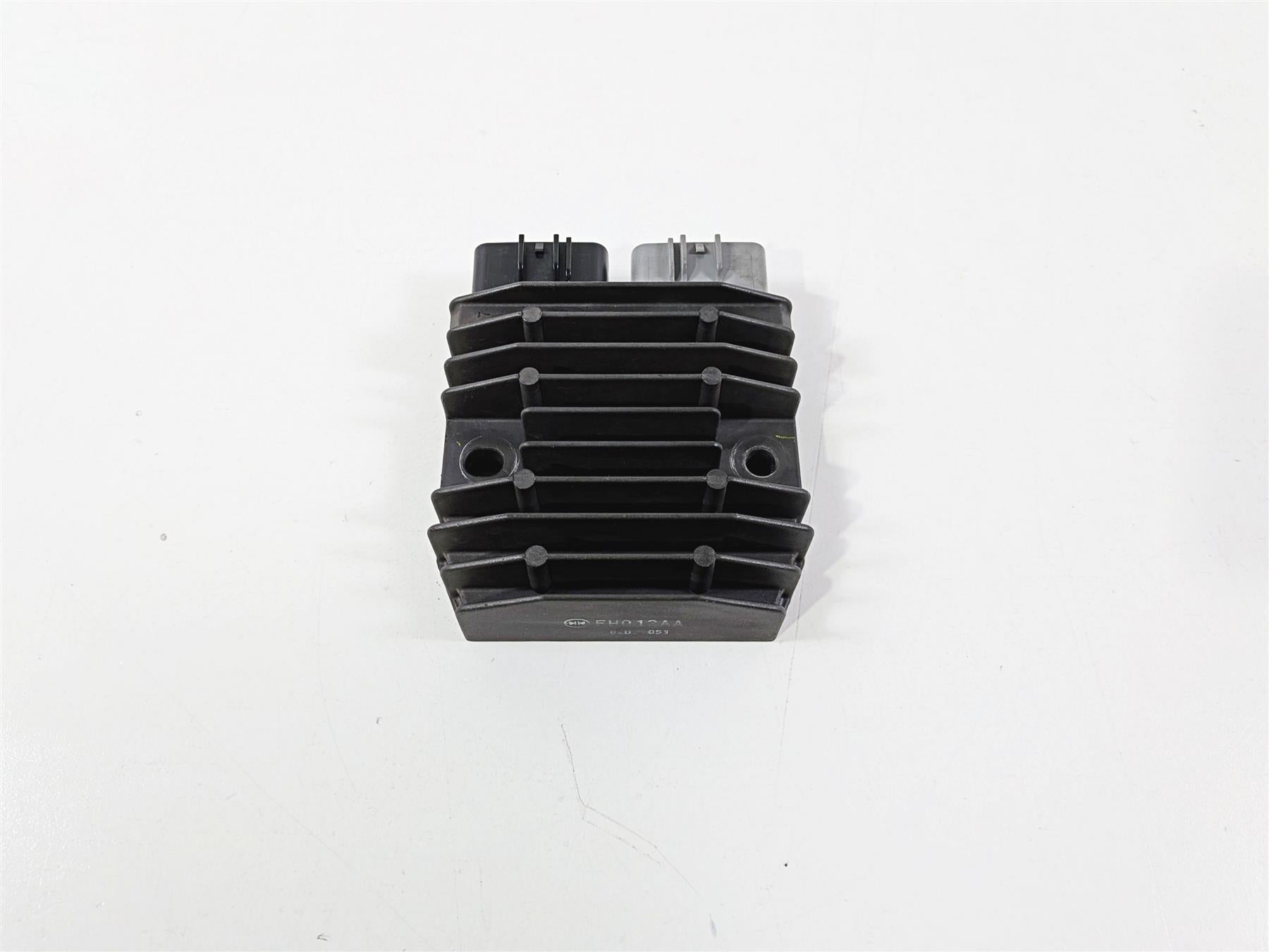 2009 Yamaha VMX17 V-Max 1700 Rectifier Voltage Regulator 1D7-81960-00-00-Mototech271