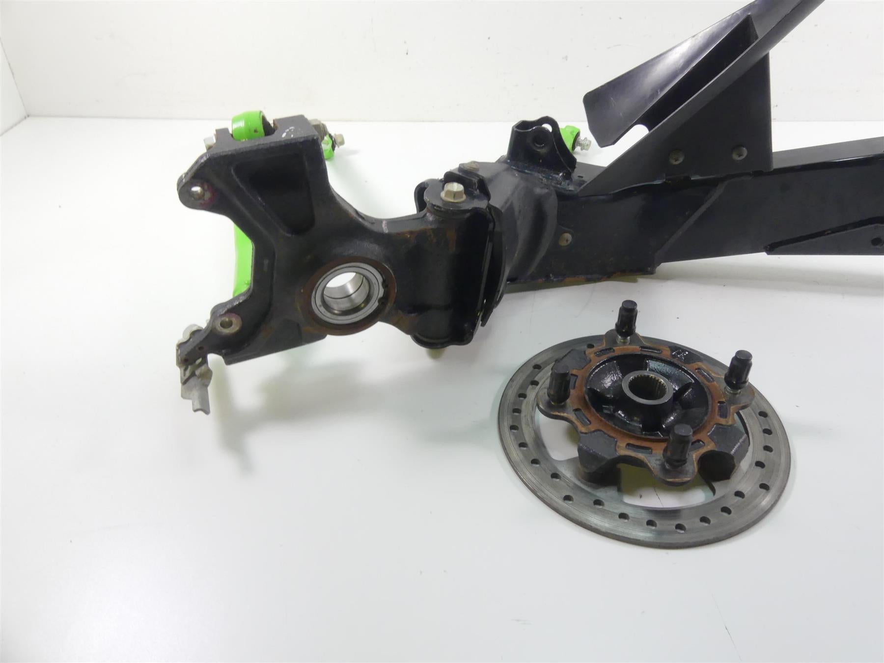 2021 Kawasaki Teryx KRX KRF 1000 Rear Right Trailing Arm Knee Hub Set 39007-0429 | Mototech271