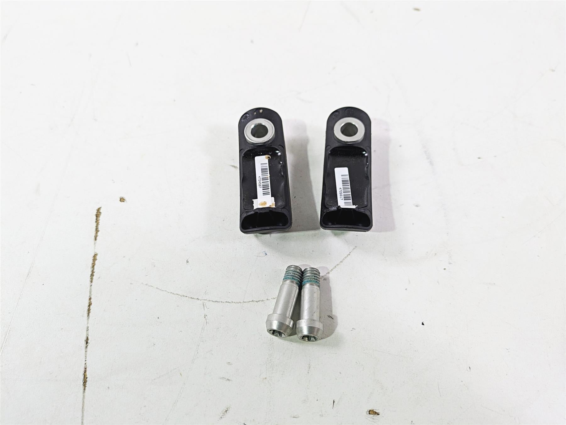 2019 Indian Chieftain Limited Tire Pressure Sensor Set 2412417 2208712 {{ shop.shopifyCountryName }} - Mototech271