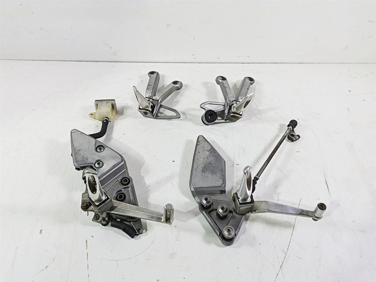 2003 Suzuki GSF1200 Bandit Foot Peg Rest + Shifter & Brake Lever Set 43511-26E02 {{ shop.shopifyCountryName }} - Mototech271