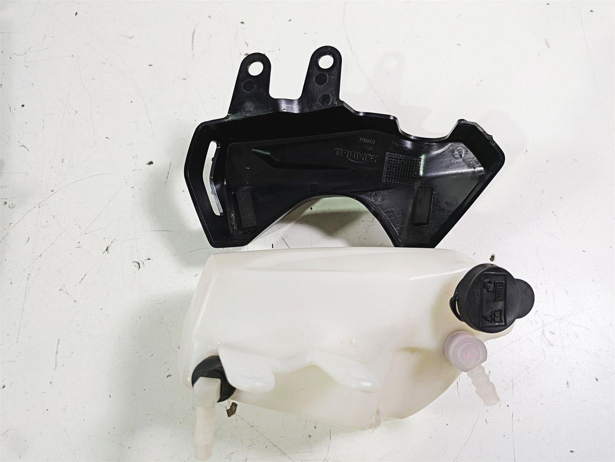 2023 Triumph Street Triple 765 RS Radiator Fan Reservoir Set -Read T2101157 {{ shop.shopifyCountryName }} - Mototech271