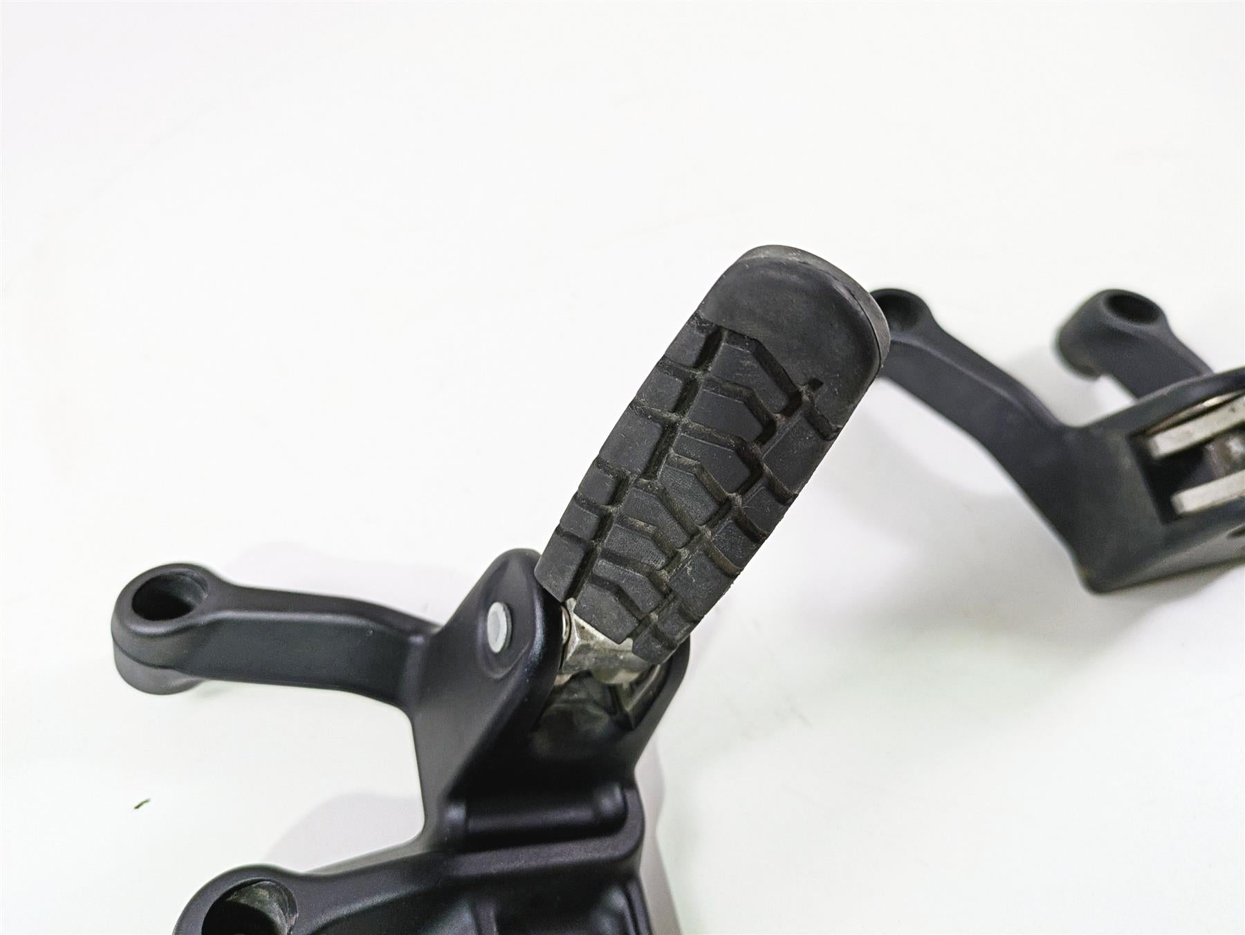 2020 KTM 1290 Super Adventure R Rear Passenger Footpeg Set 6030304800033S {{ shop.shopifyCountryName }} - Mototech271