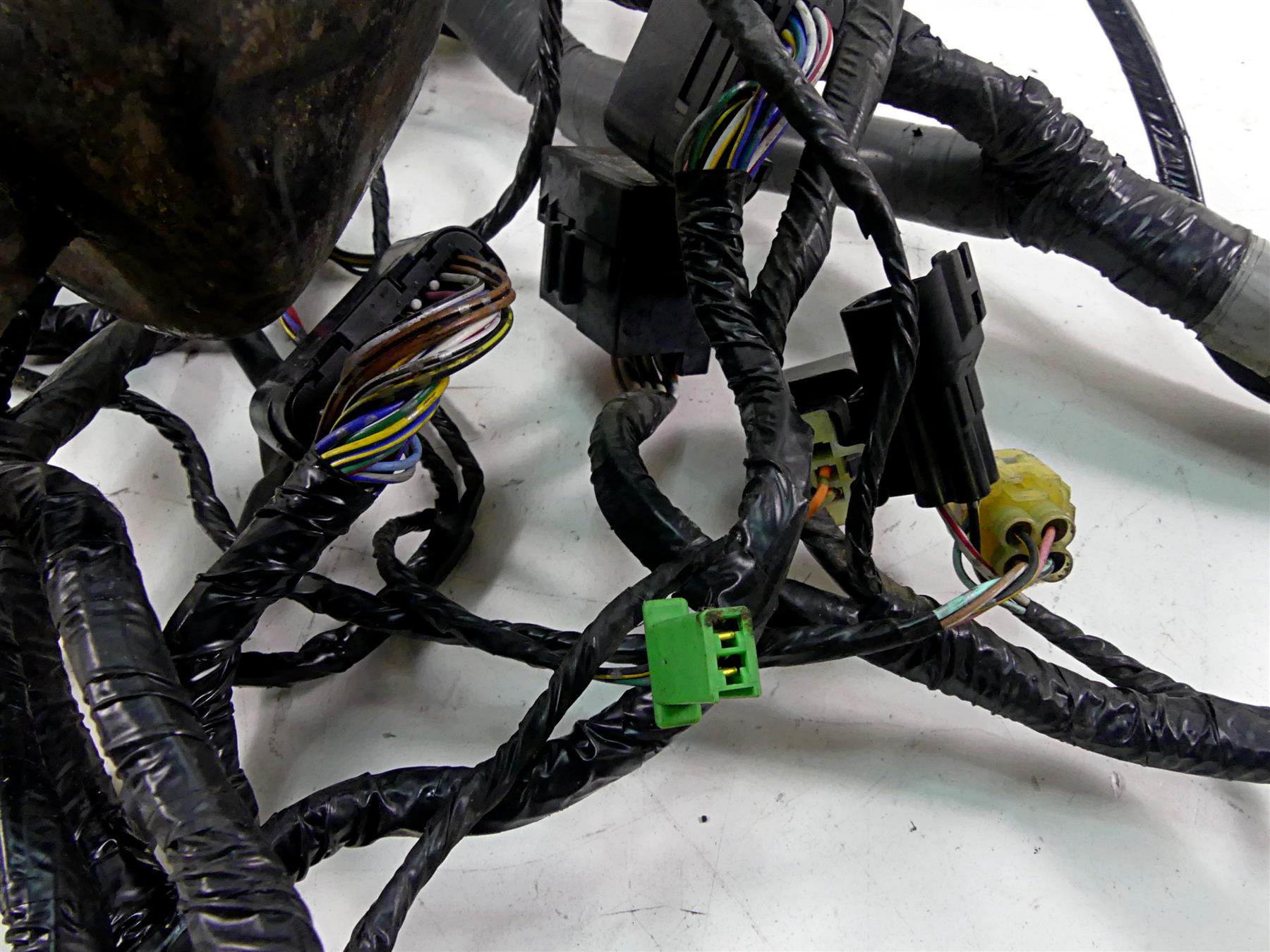 2010 Kawasaki ZX1400 ZX14 R Ninja Main Wiring Harness Loom - No Cuts 26031-0842 {{ shop.shopifyCountryName }} - Mototech271