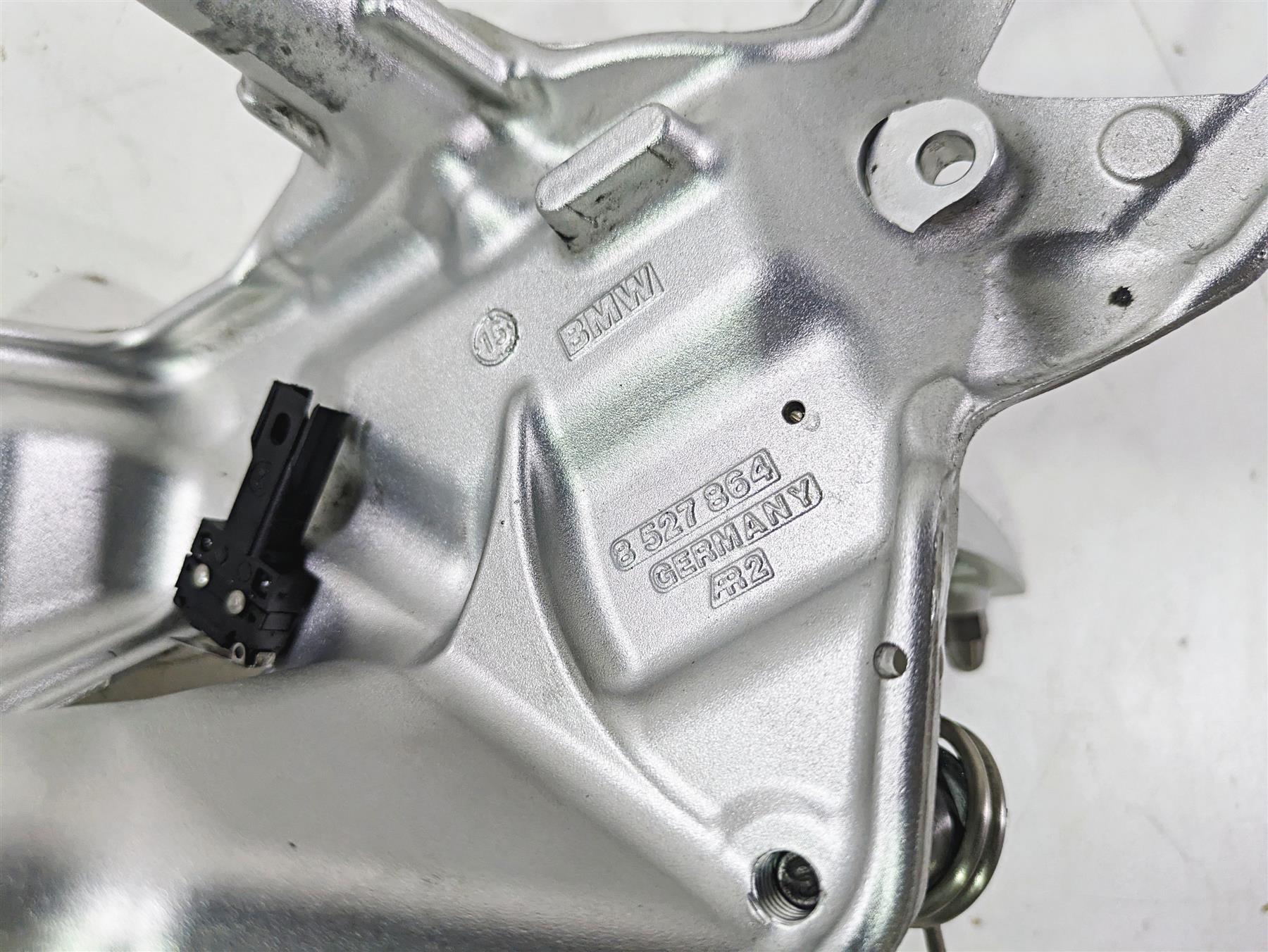2016 BMW F800R K73 Right Front Rider Footpeg Foot Peg Rear 8527864 46718534960 {{ shop.shopifyCountryName }} - Mototech271