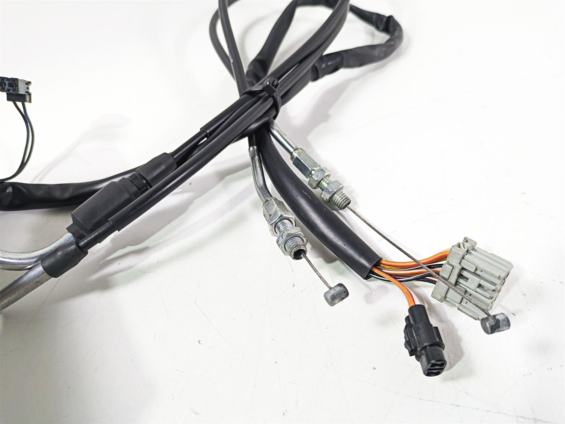 2018 Suzuki GSX1300 R Hayabusa Right Hand Throttle Control Switch 37200-15H10 {{ shop.shopifyCountryName }} - Mototech271