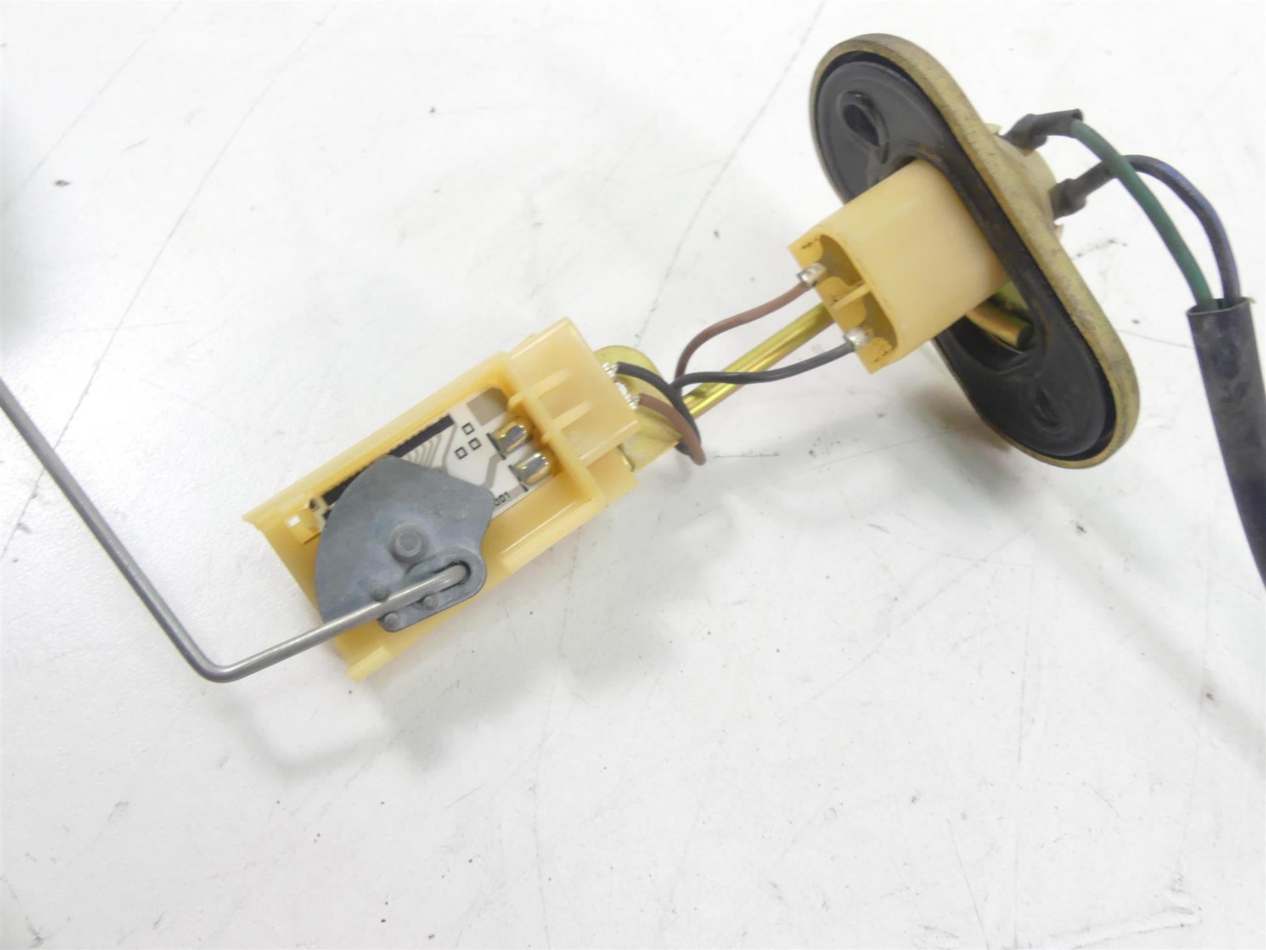 2001 Yamaha XV1600 Road Star Fuel Gas Petrol Level Sending Unit 4WM-85752-10-00 {{ shop.shopifyCountryName }} - Mototech271