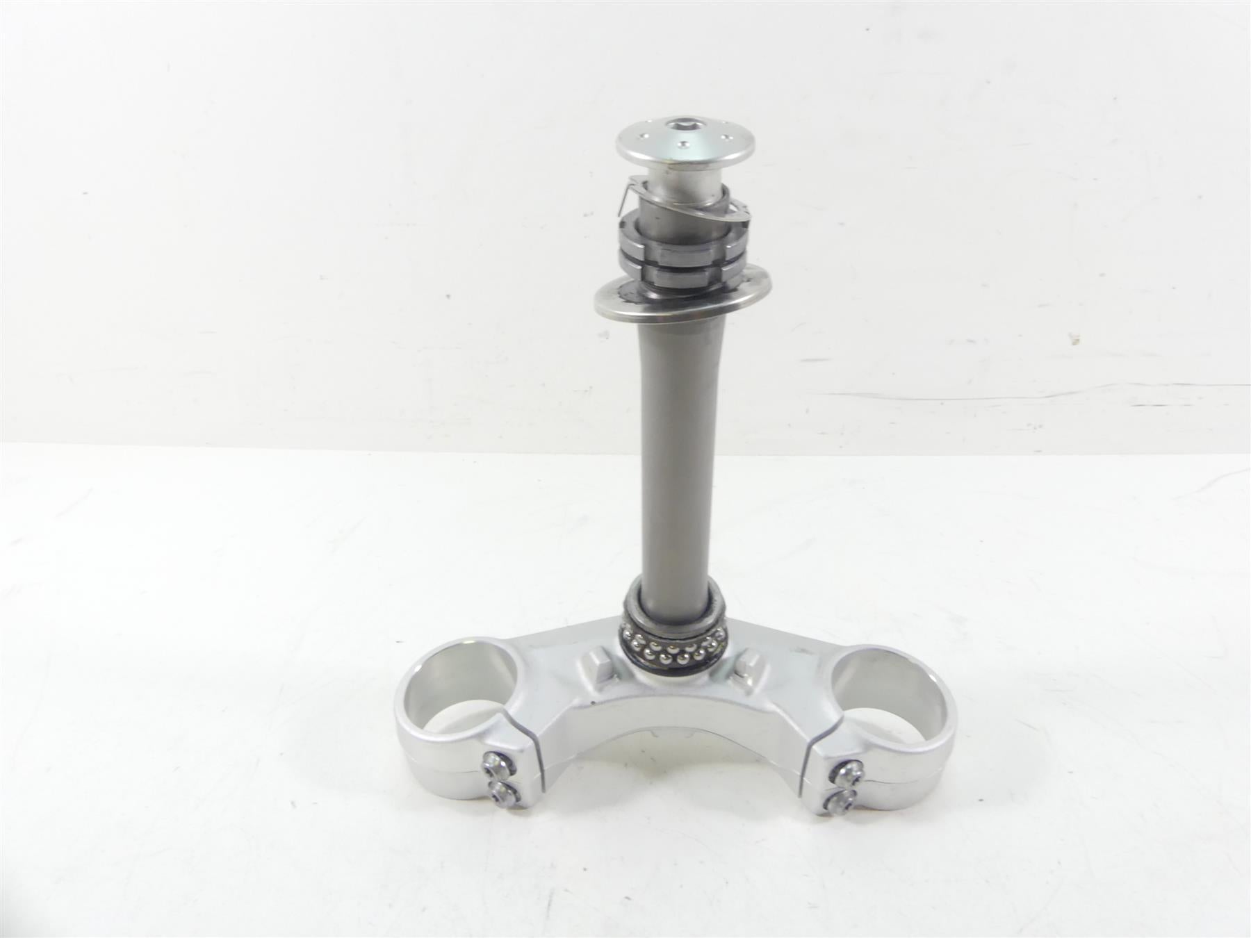2016 BMW R1200RS K54 Lower Esa Triple Tree Steering Clamp 57mm 31428550145 {{ shop.shopifyCountryName }} - Mototech271