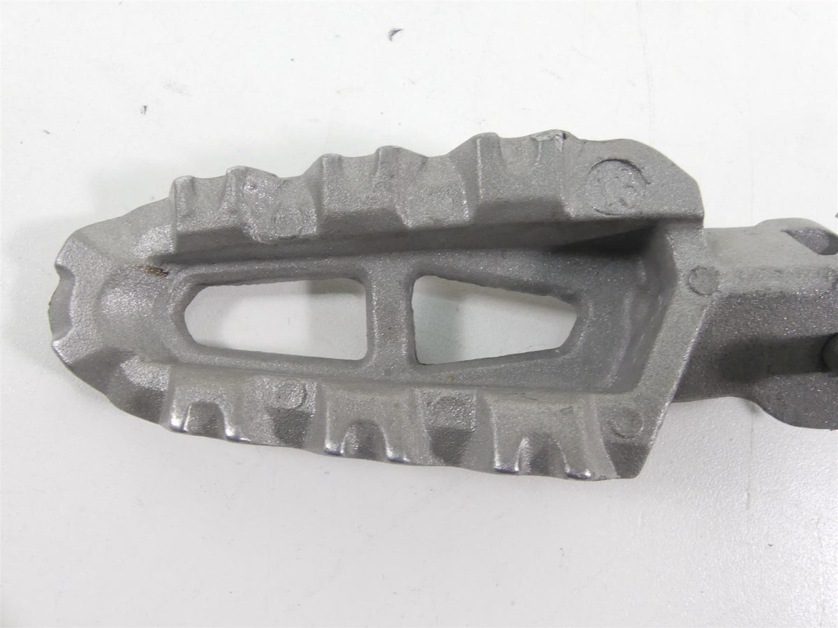 2014 Ducati Hypermotard 821 SP Right Driver Rider Footpeg Foot Peg 46410591AA {{ shop.shopifyCountryName }} - Mototech271