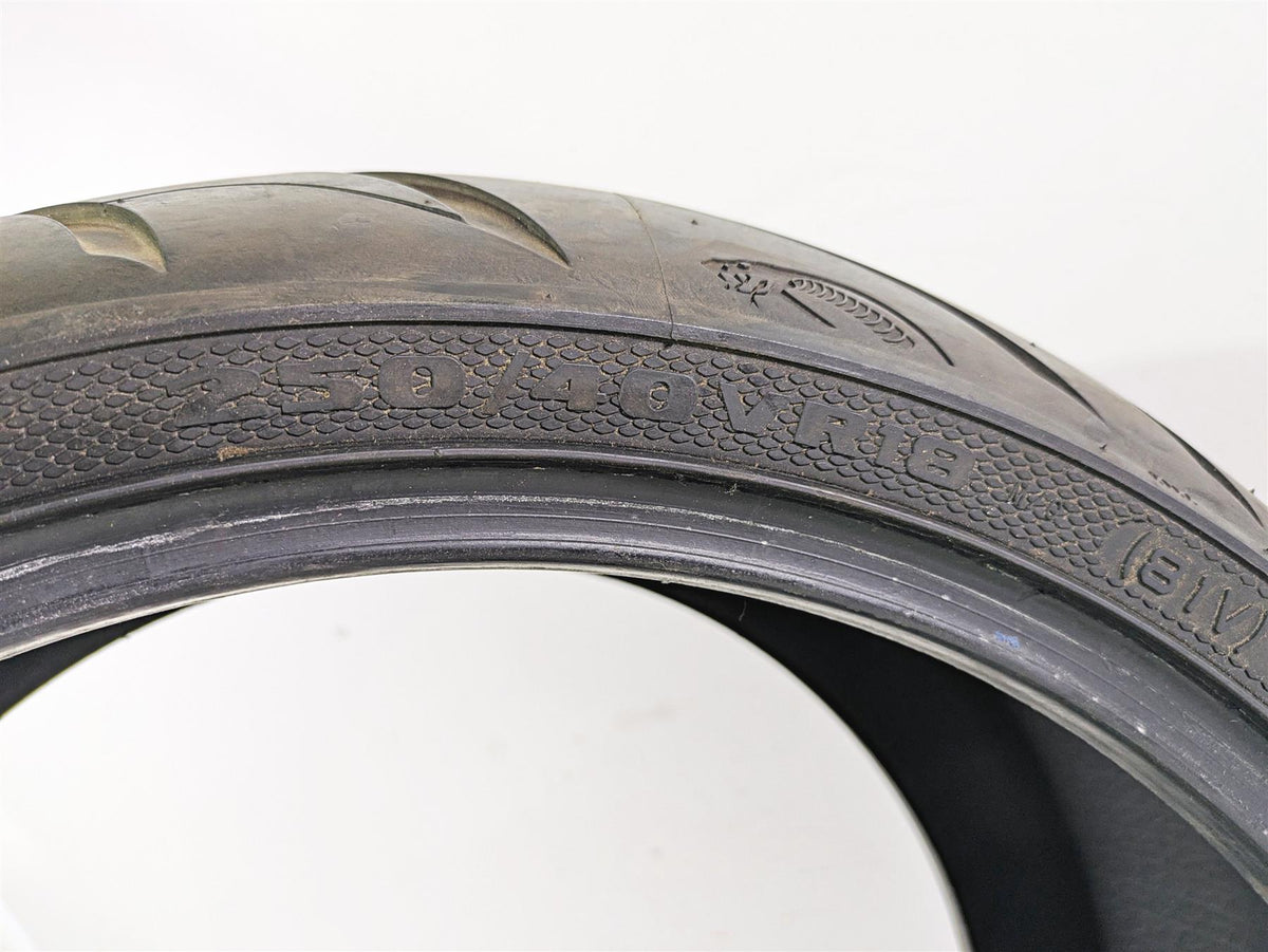 Used Motorcycle Rear Tire Avon AV72 Cobra 250/40RVR18 81V From 2008 29142659990 {{ shop.shopifyCountryName }} - Mototech271