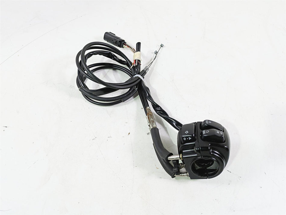 2010 Harley VRSCF Muscle Rod Right Hand Control Switch READ 71684-06A 71683-06A {{ shop.shopifyCountryName }} - Mototech271
