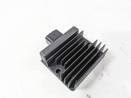 2022 Kawasaki ZR900RS Cafe Rectifier Voltage Regulator SH868BA 21066-0760 {{ shop.shopifyCountryName }} - Mototech271
