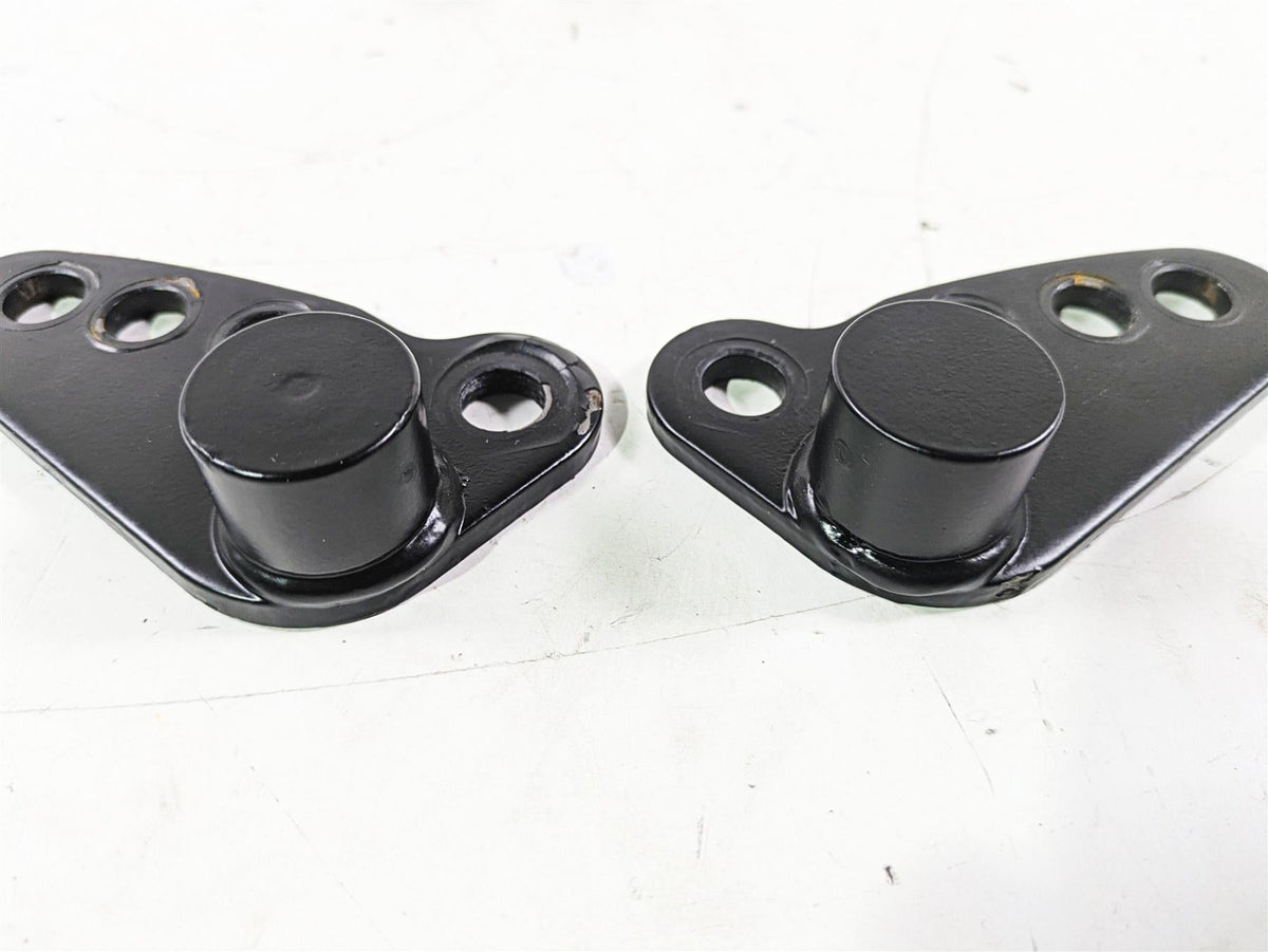2007 Harley Touring FLHTCU SE CVO E-Glide Adjustable 1-3" Lowering Bracket Kit {{ shop.shopifyCountryName }} - Mototech271