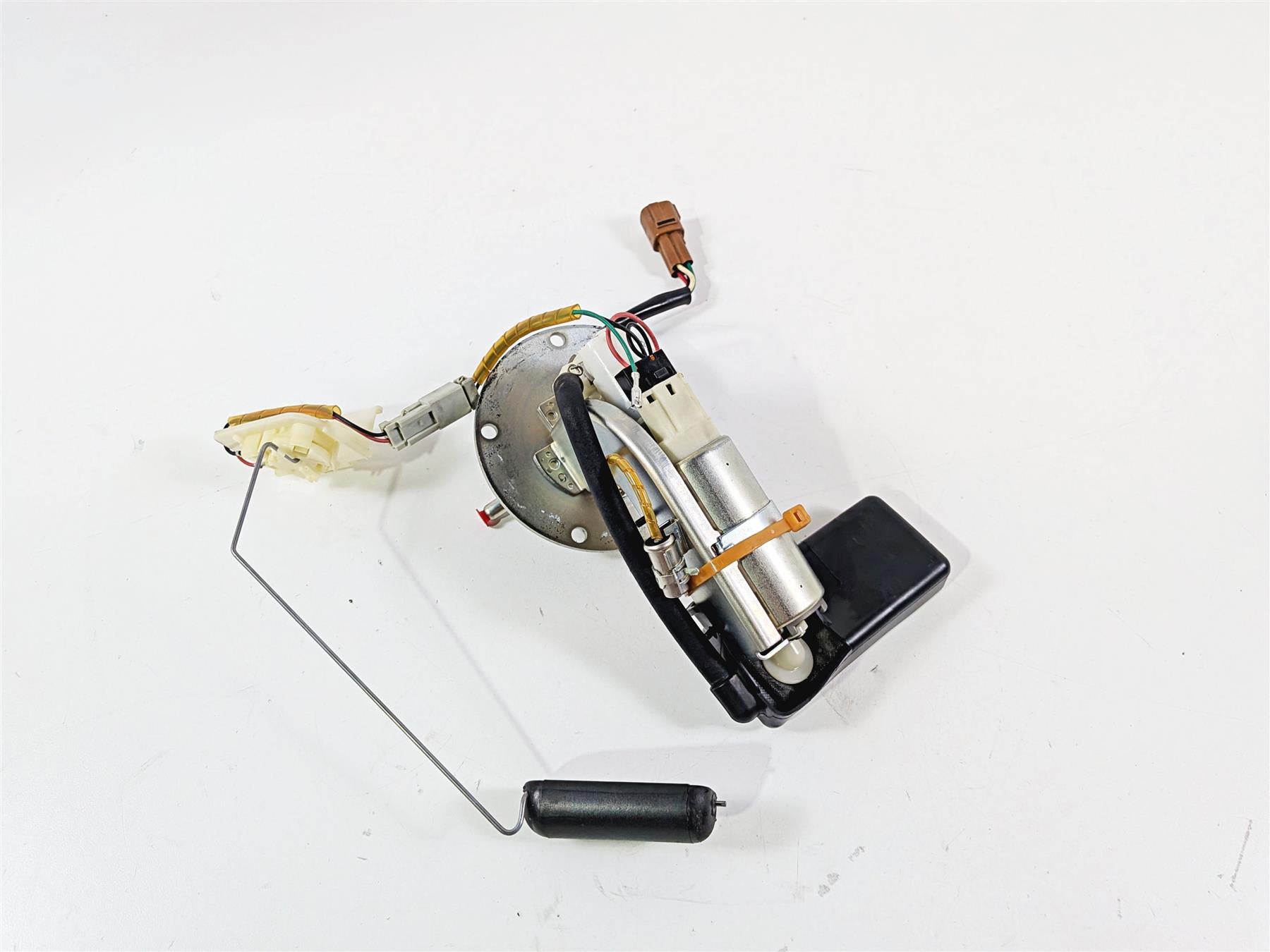 2014 Suzuki M109R VZR1800 Boulevard Fuel Gas Petrol Pump & Sender 15100-48G10 {{ shop.shopifyCountryName }} - Mototech271