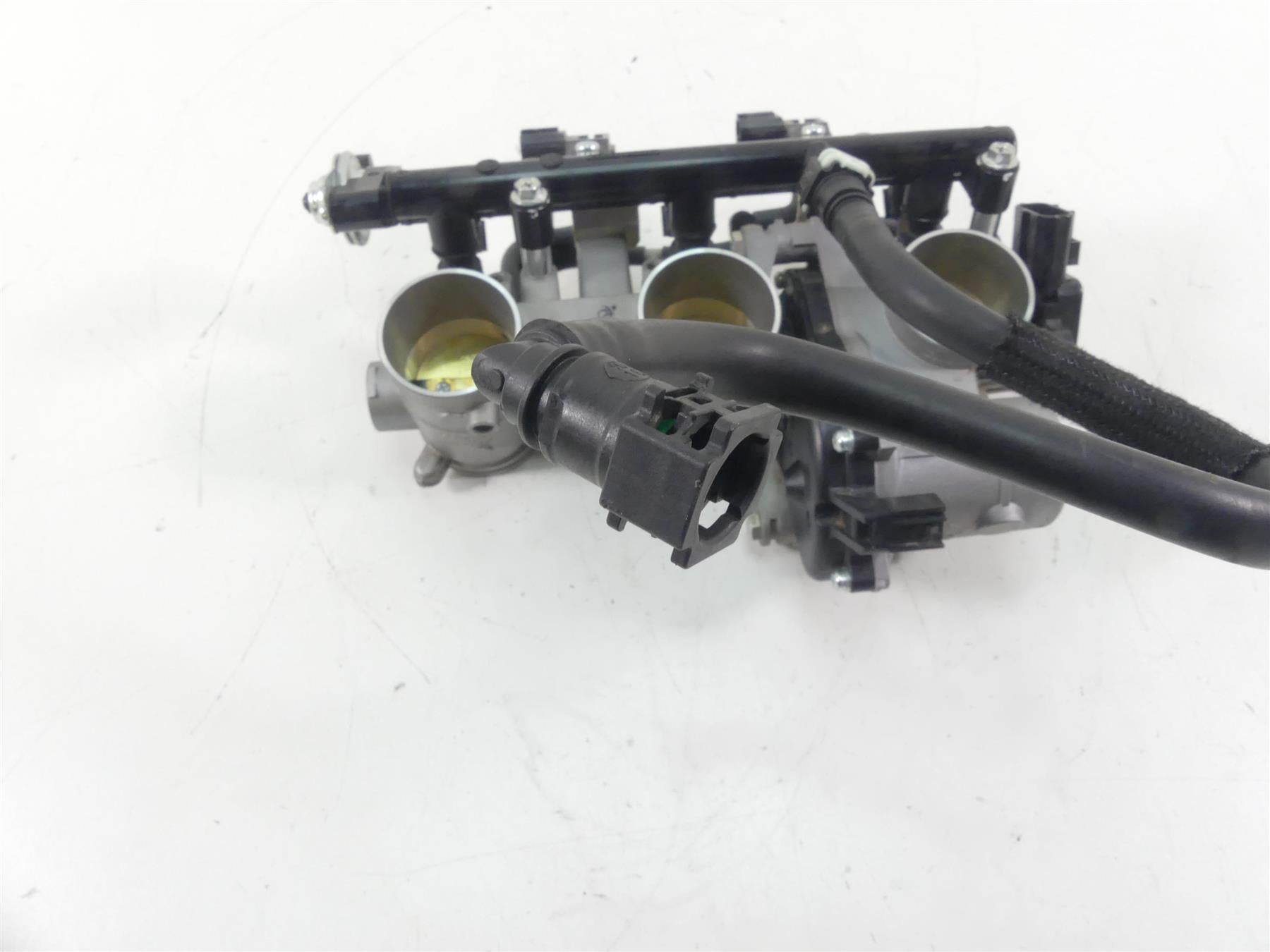 2022 Yamaha MT09 FZ09 Mikuni Throttle Body Fuel Injection Assy B7N-13750-11-00 {{ shop.shopifyCountryName }} - Mototech271