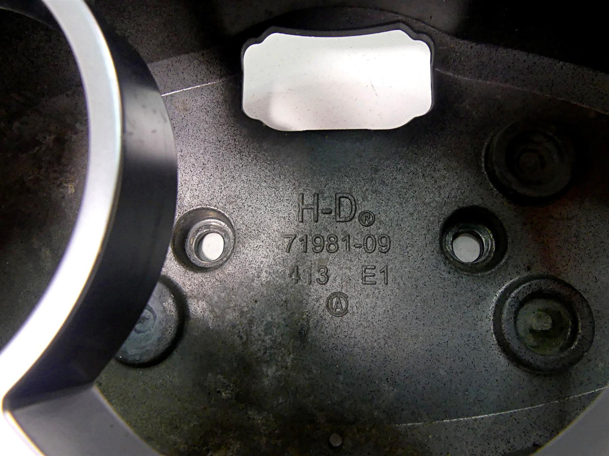 2013 Harley VRSCF Muscle Vrod Speedometer Gauges Housing Bezel 71959-09 {{ shop.shopifyCountryName }} - Mototech271