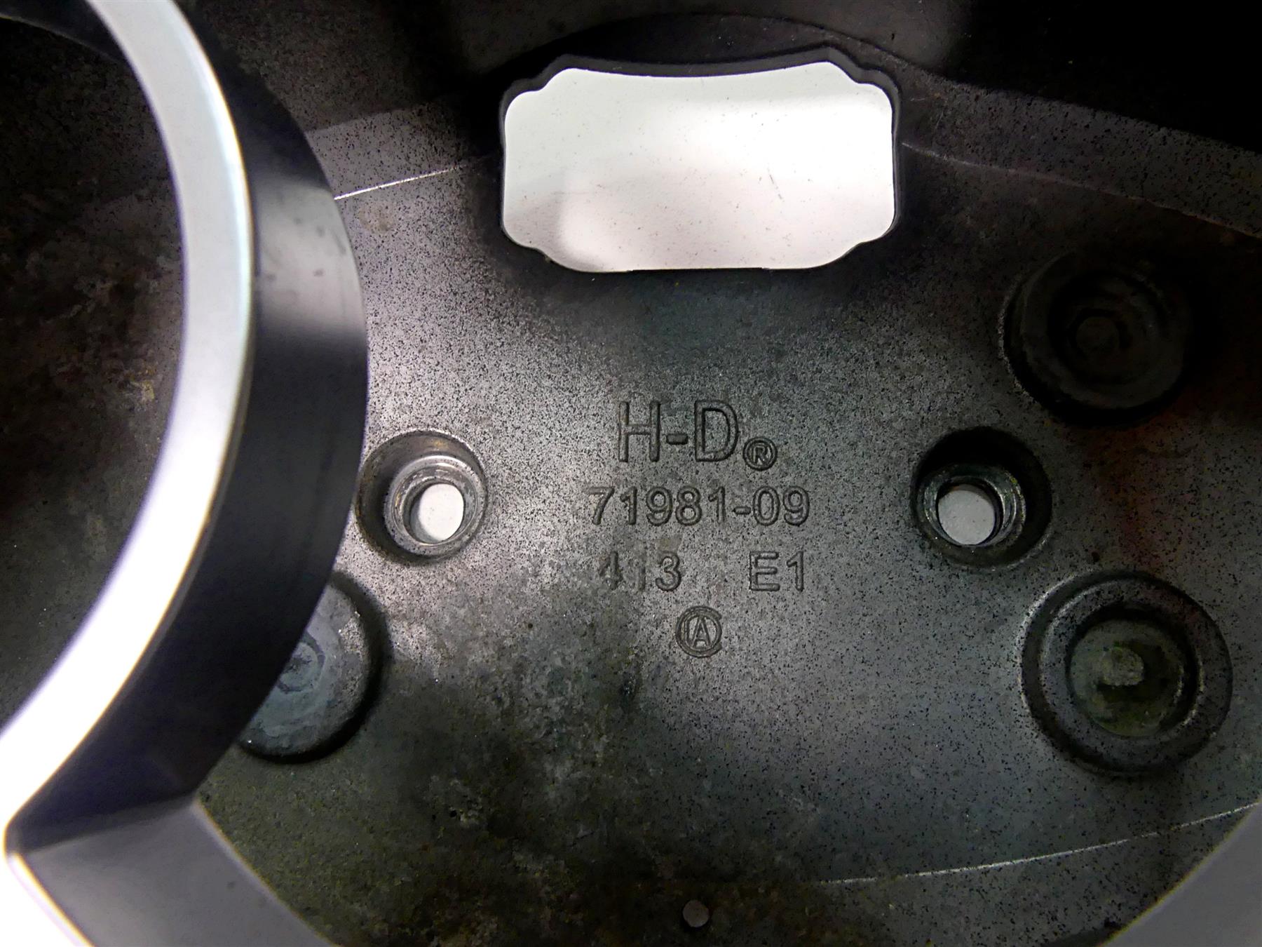 2013 Harley VRSCF Muscle Vrod Speedometer Gauges Housing Bezel 71959-09 {{ shop.shopifyCountryName }} - Mototech271