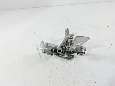 2008 Honda CBR1000RR SC59 Right Front Foot Peg & Brake Pedal Set 50600-MFL-000 {{ shop.shopifyCountryName }} - Mototech271