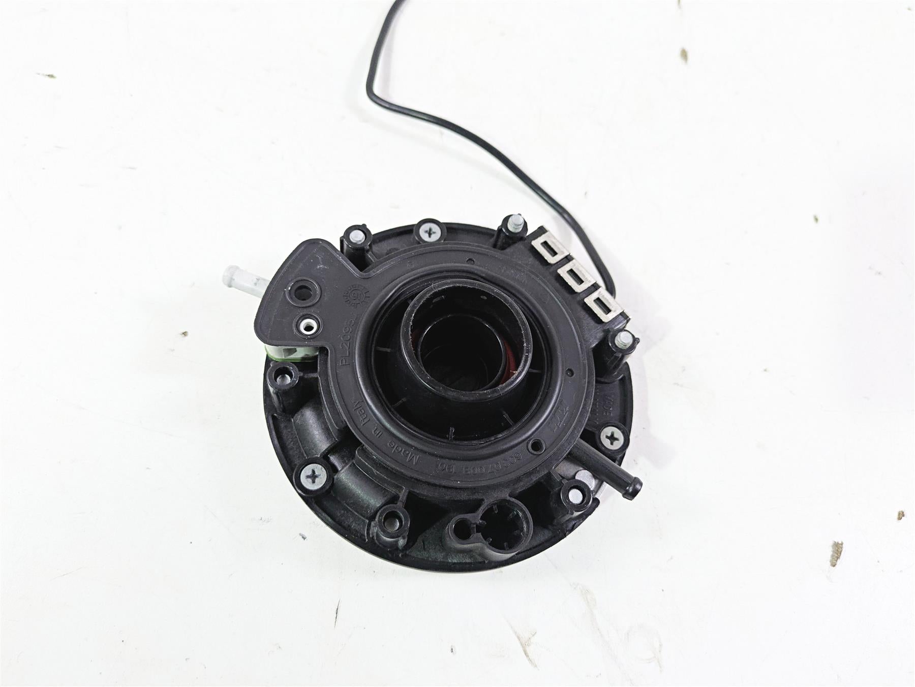 2018 KTM 1290 Super Adv S Keyless Fuel Gas Tank Lid 60707008000 {{ shop.shopifyCountryName }} - Mototech271