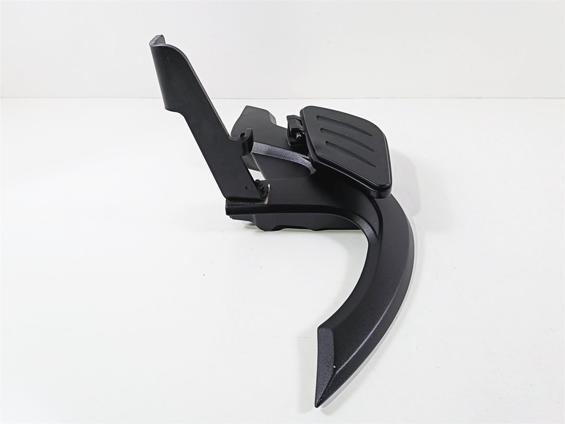 2013 Victory Vision Tour Right Rear Black Floorboard & Mount Crash Rail 5135906 {{ shop.shopifyCountryName }} - Mototech271