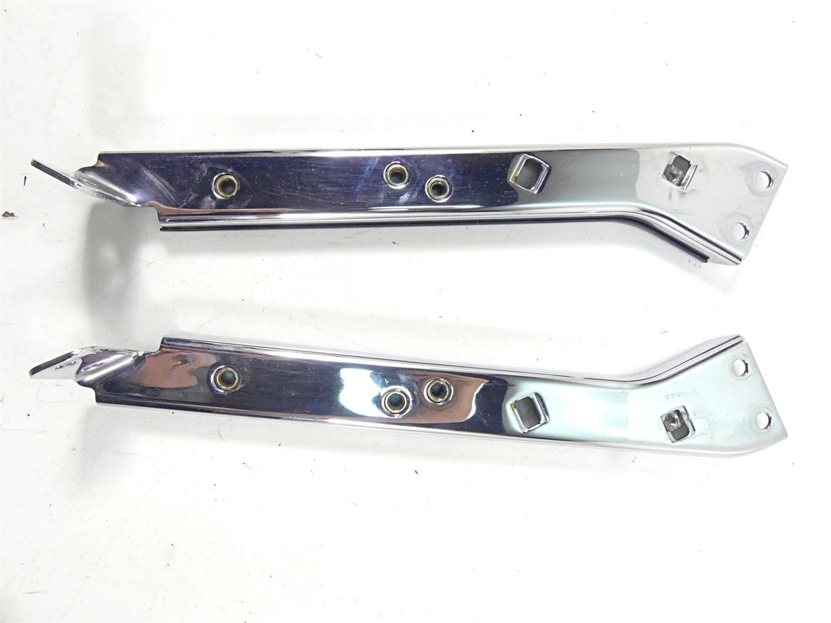 2004 Harley Touring FLHTCUI Electra Glide Saddlebag Guard Set 90718-79C {{ shop.shopifyCountryName }} - Mototech271