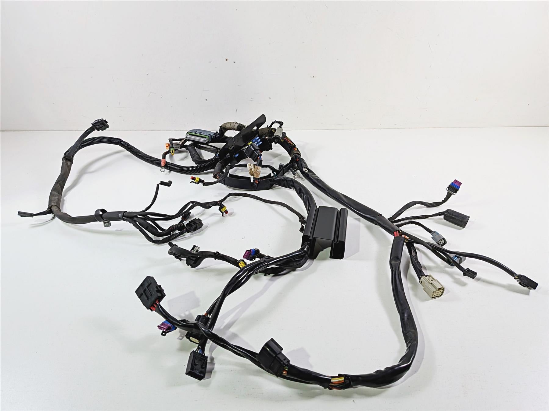 2009 Harley FXCWC Softail Rocker Main Wiring Harness Loom - No Cuts 70452-08 {{ shop.shopifyCountryName }} - Mototech271