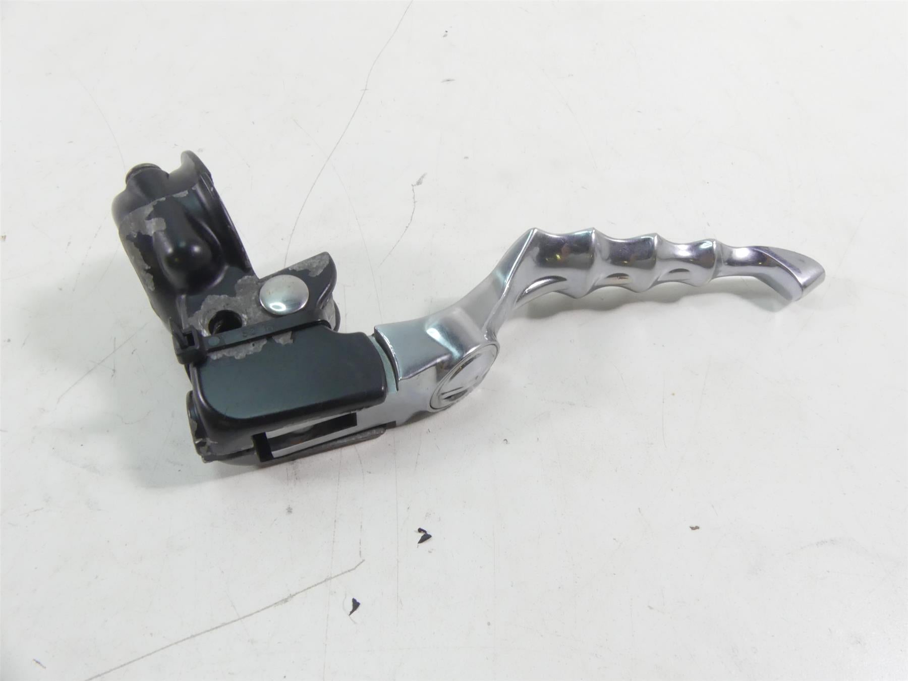 2005 Harley FXDWGI Dyna Wide Glide Clutch Perch & Kuryakyn Zombie Lever 38608-96 {{ shop.shopifyCountryName }} - Mototech271