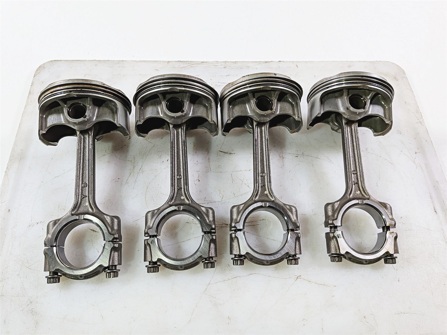 2009 Yamaha VMX17 V-Max 1700 Piston Connecting Rod Set 2S3-11650-00 2S3-11631-00-Mototech271
