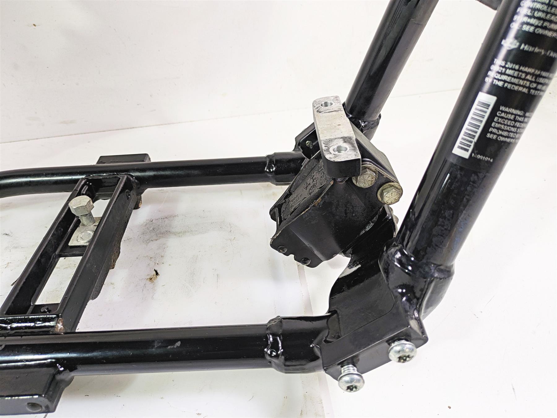 2016 Harley FXDWG Dyna Wide Glide Straight Main Frame Chassis 34dgr 47748-10A {{ shop.shopifyCountryName }} - Mototech271