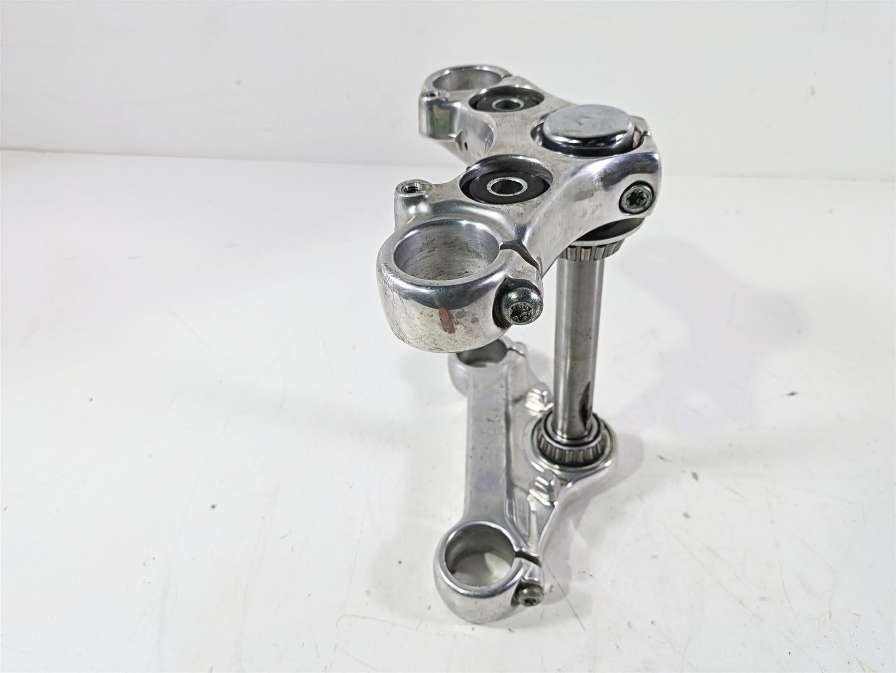 2003 Harley Dyna FXDL Low Rider 100TH Upper Lower Triple Tree Set 47668-90B {{ shop.shopifyCountryName }} - Mototech271