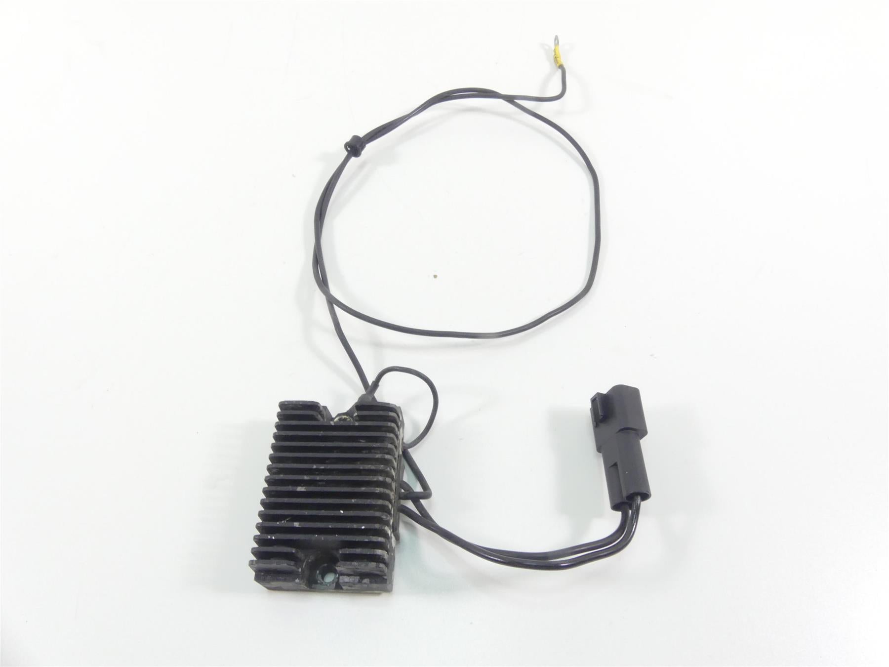 1999 Harley Dyna FXDS Convertible Rectifier Voltage Regulator 74518-99A {{ shop.shopifyCountryName }} - Mototech271