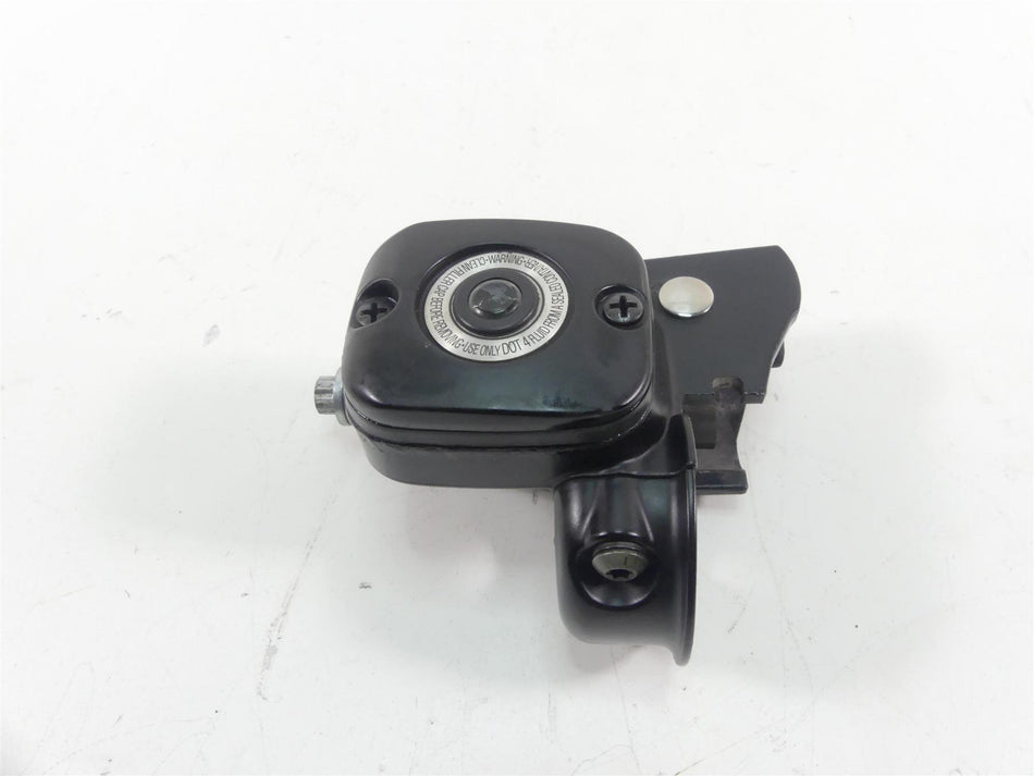 2014 Harley FXDF Dyna Fat Bob Front Brake Master Cylinder 11/16" 45170-08F {{ shop.shopifyCountryName }} - Mototech271