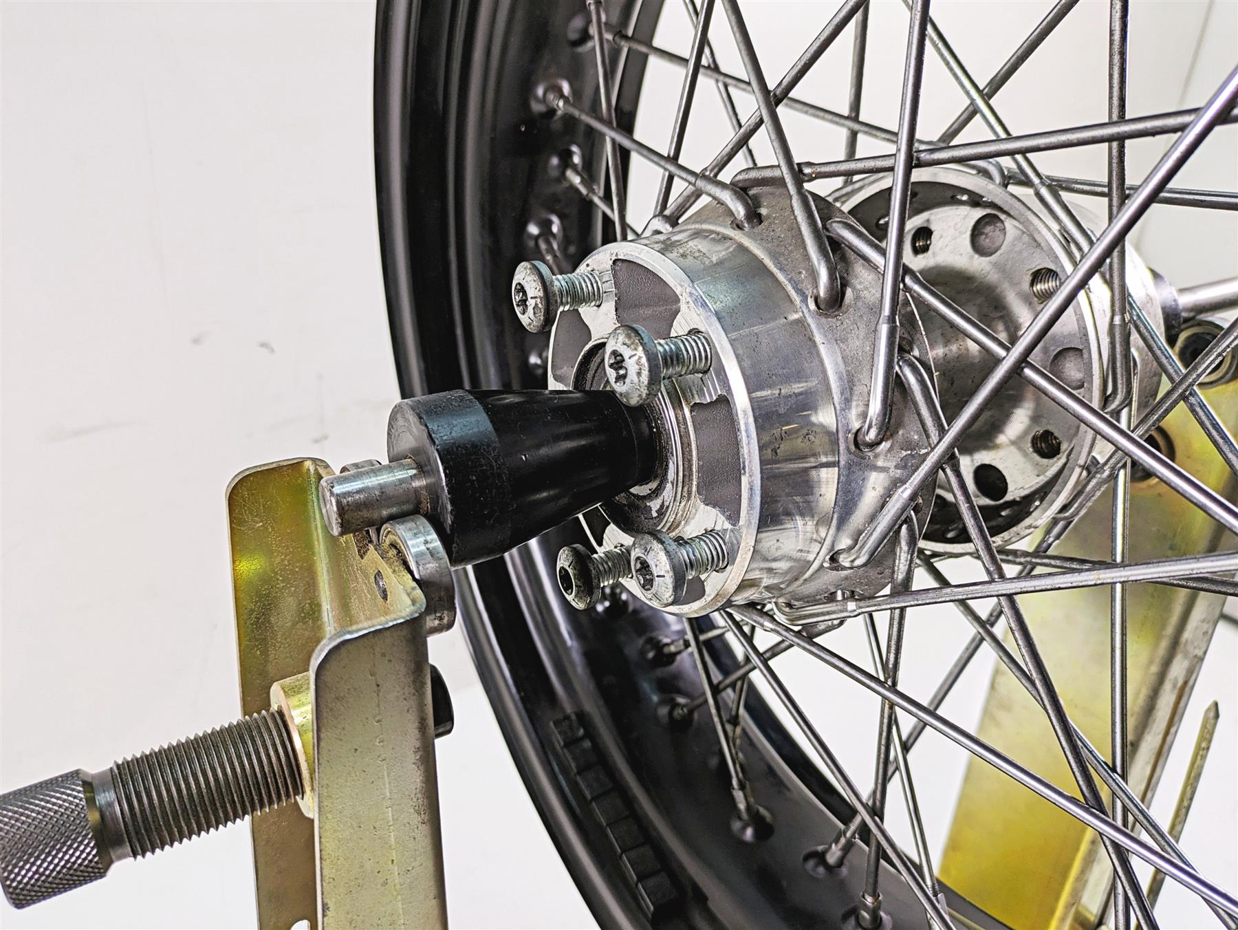 Harley Davidson Dyna Black 17x4.5 Spoke Wheel Rim 25mm Bearing 41430-09A {{ shop.shopifyCountryName }} - Mototech271