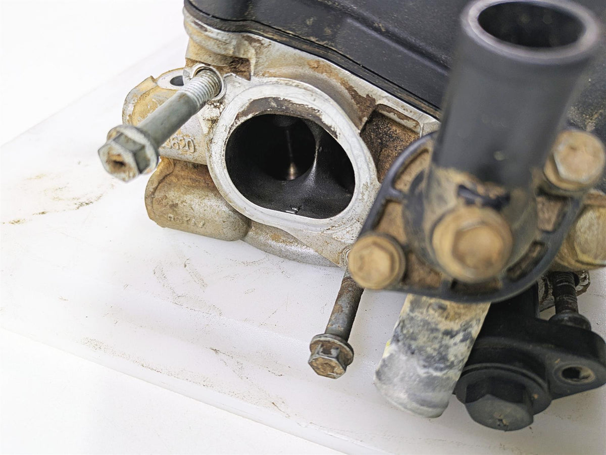 2011 Can-Am Outlander 650 4X4 XT Cylinderhead Cylinder Head Set 420623941 {{ shop.shopifyCountryName }} - Mototech271