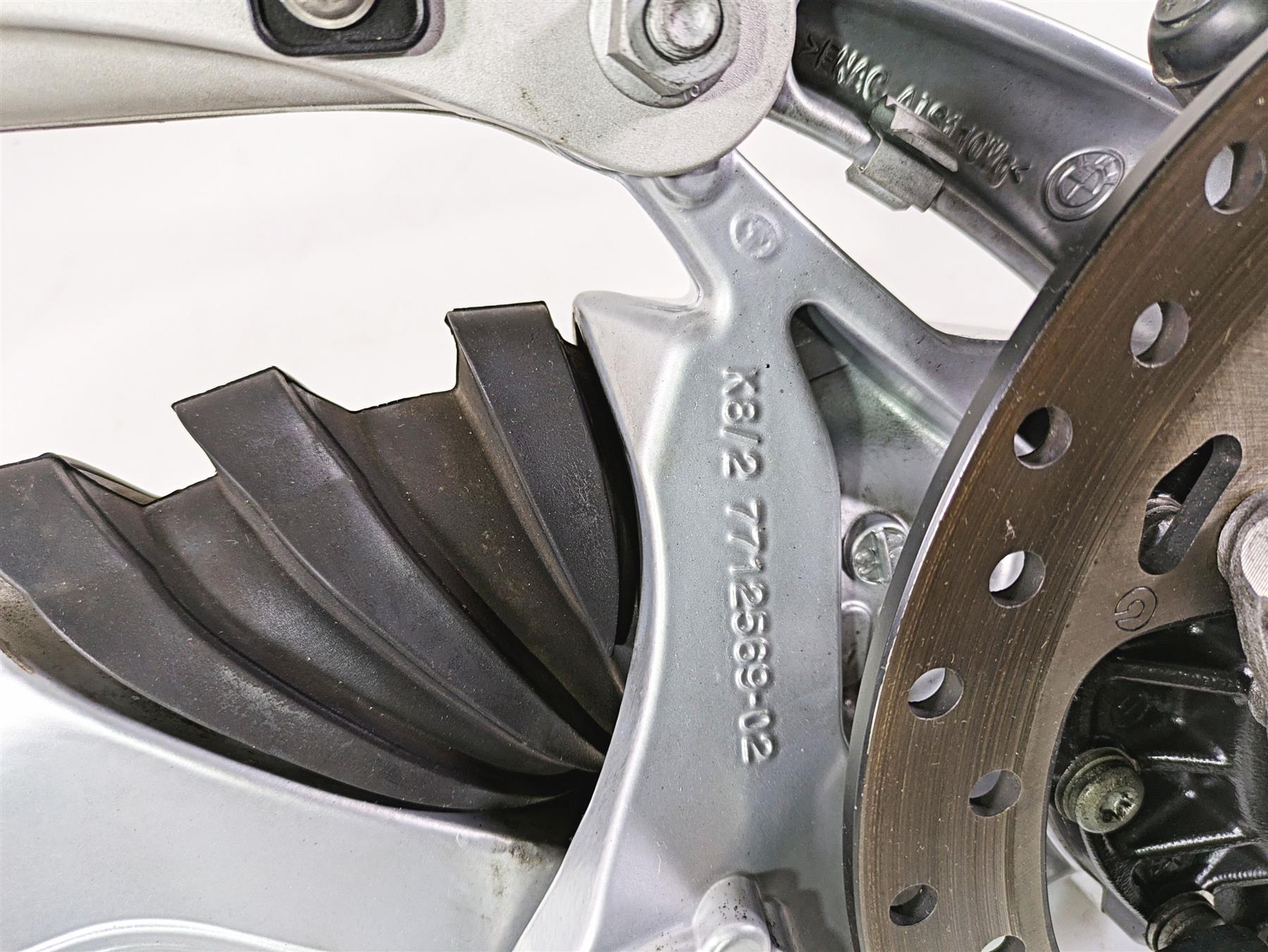 2012 BMW R1200R K27 Differential Swingarm Drive Shaft 33:12 Set 33117726891 {{ shop.shopifyCountryName }} - Mototech271
