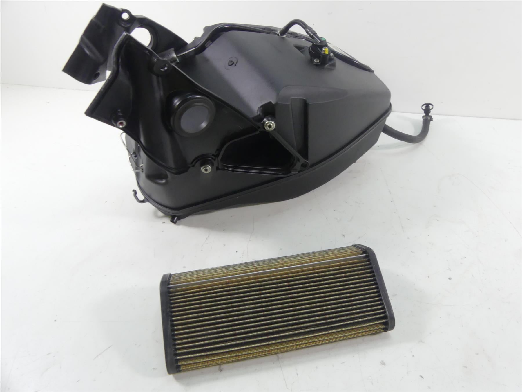 2013 Ducati Streetfighter 848 Air Box Filter Cleaner + Fuel Injects 44211393B