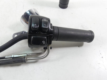 2009 Harley FXDF Dyna Fat Bob Right Hand Control Switch & Blinker 71684-06A {{ shop.shopifyCountryName }} - Mototech271