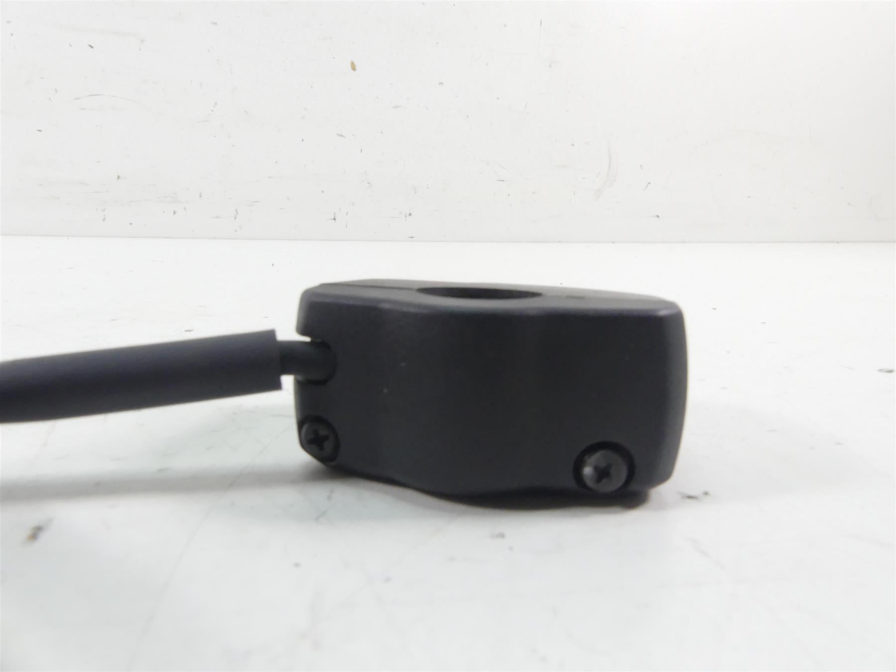 2017 Triumph Thruxton 1200R Right Hand Start Kill Control Switch T2043529 {{ shop.shopifyCountryName }} - Mototech271