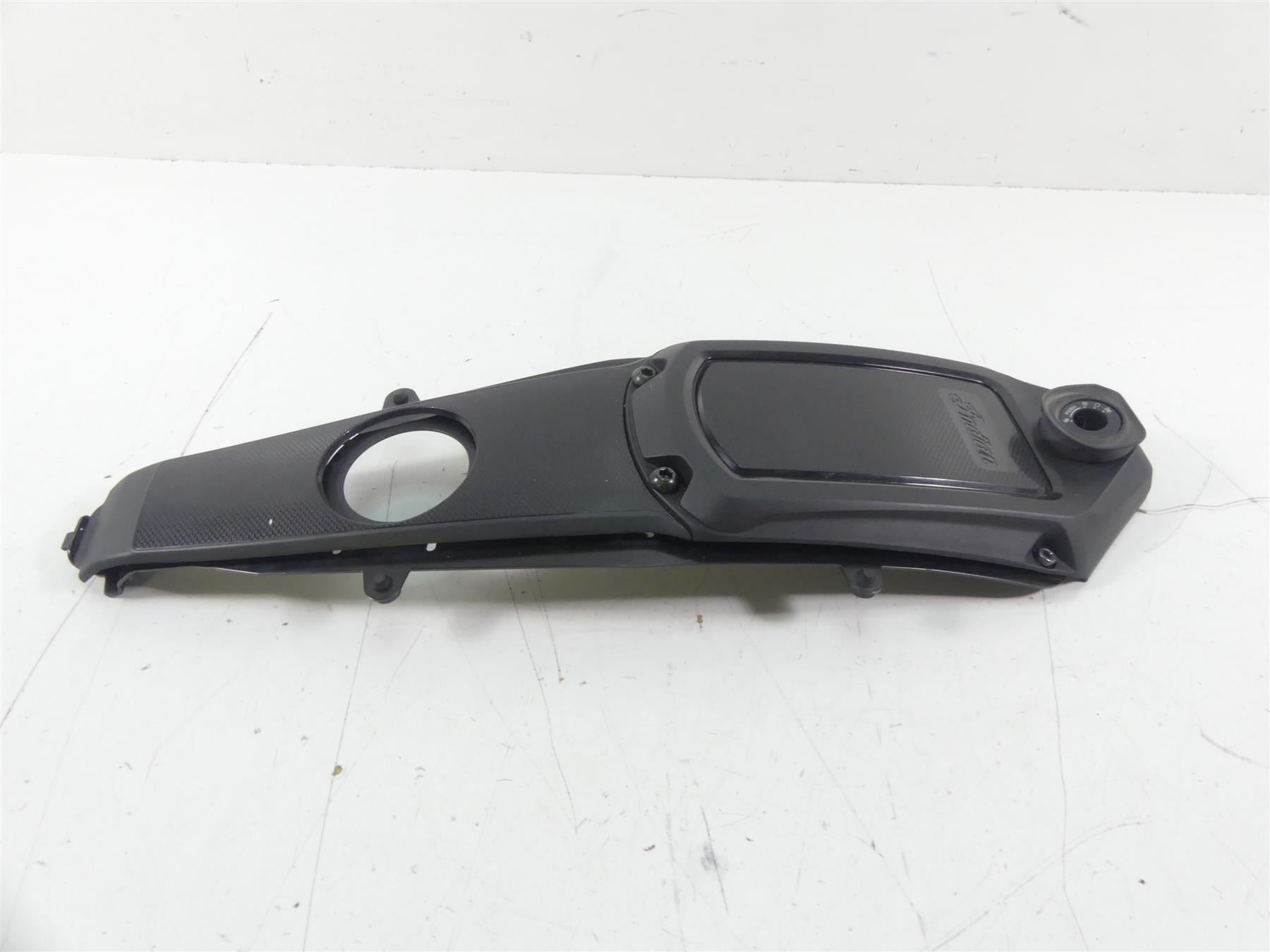 2019 Indian Motorcycle Co. FTR1200 Upper Center Tank Cover Fairing 5454540 {{ shop.shopifyCountryName }} - Mototech271